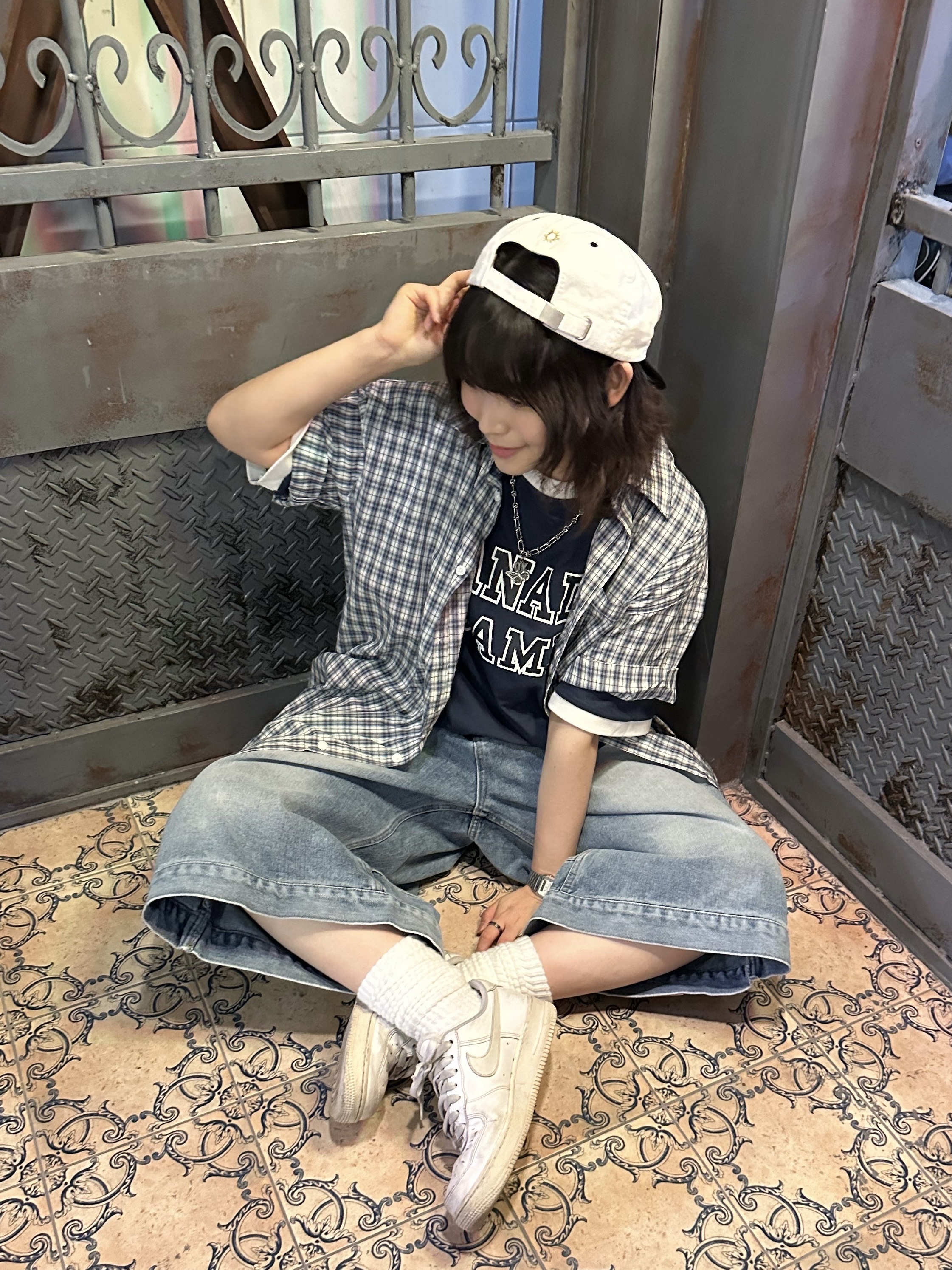 Nike Air Force 1 '07 Low White, Hello Sunrise  Two Tone Washed OG Logo 6panel Cap Off White & Black 착용 스타일 - 1