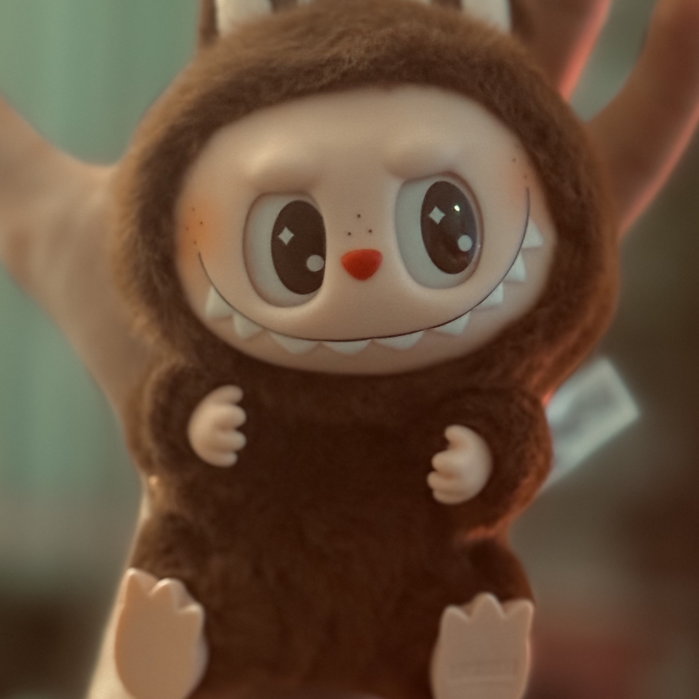Pop Mart Labubu Let's Play Together Doll Series Duoduo Keyring (Opened Case) 착용 스타일