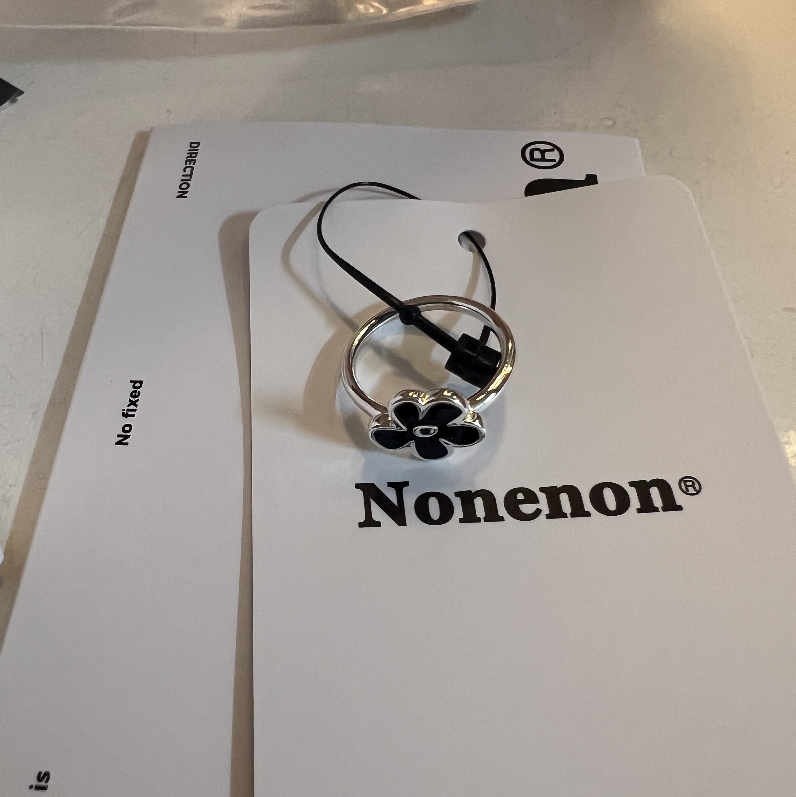 Nonenon Bloom Ring 착용 스타일