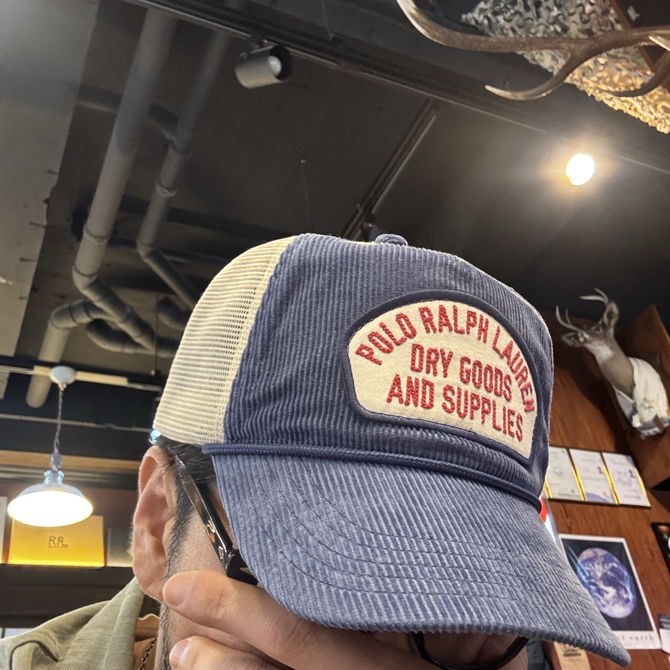 [20% 적립] Polo Ralph Lauren Logo Patch Corduroy Trucker Cap Light Navy - 25FW 착용 스타일