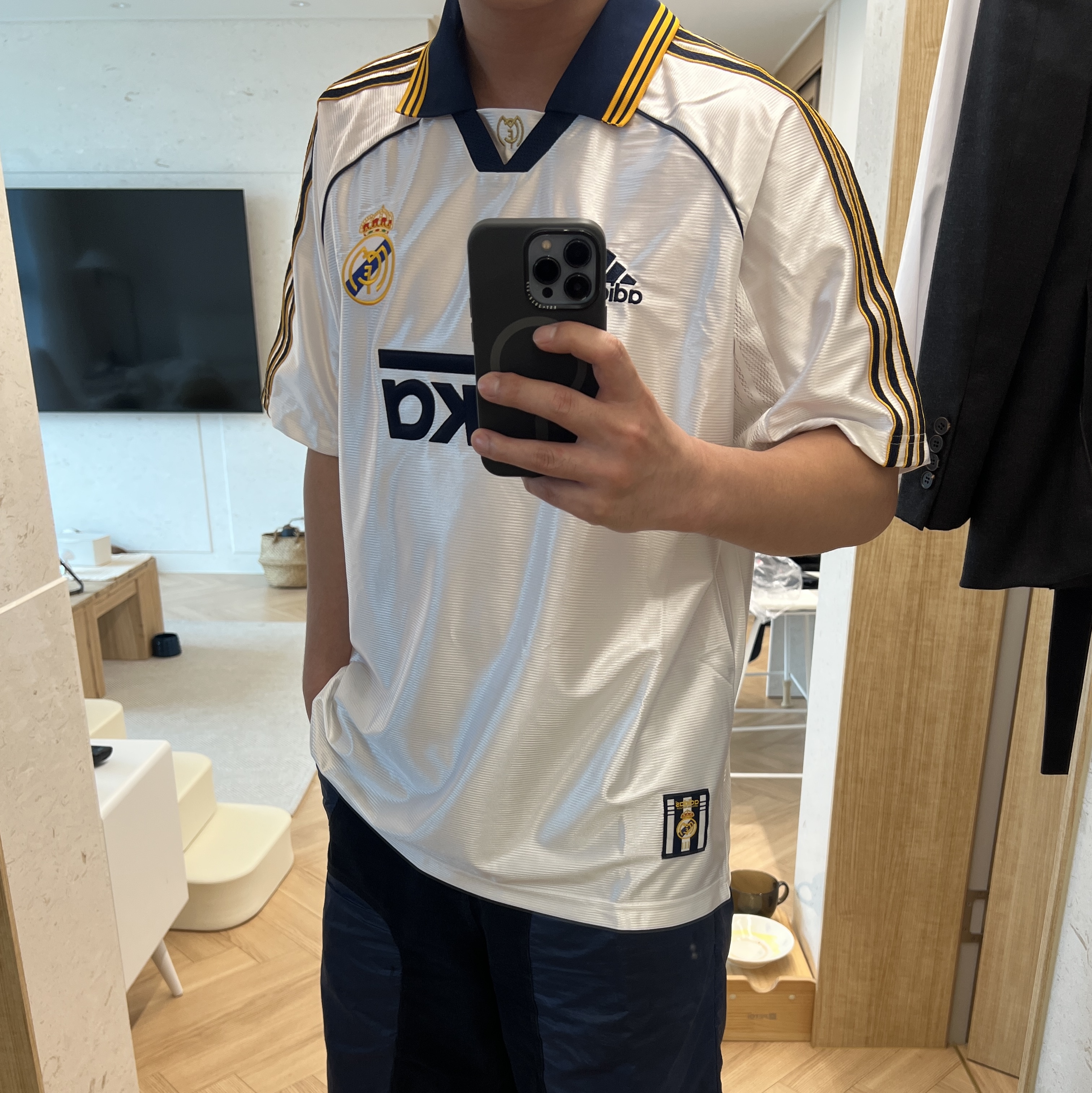 Adidas Real Madrid 99/00 Home Jersey White - KR Sizing (Non Marking Ver.) 착용 스타일