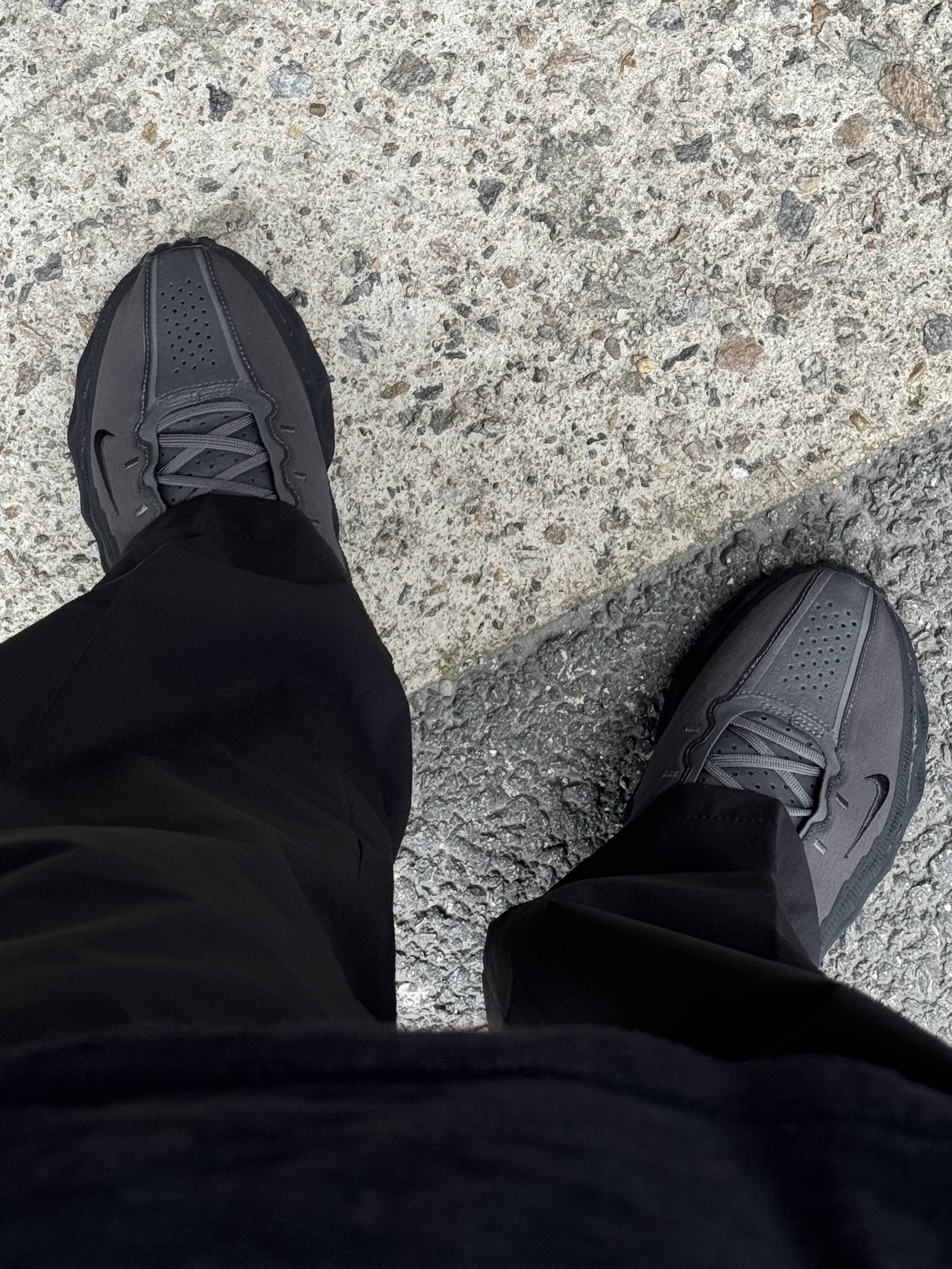Nike x Hyein Seo Ava Rover Black 착용 스타일 - 1