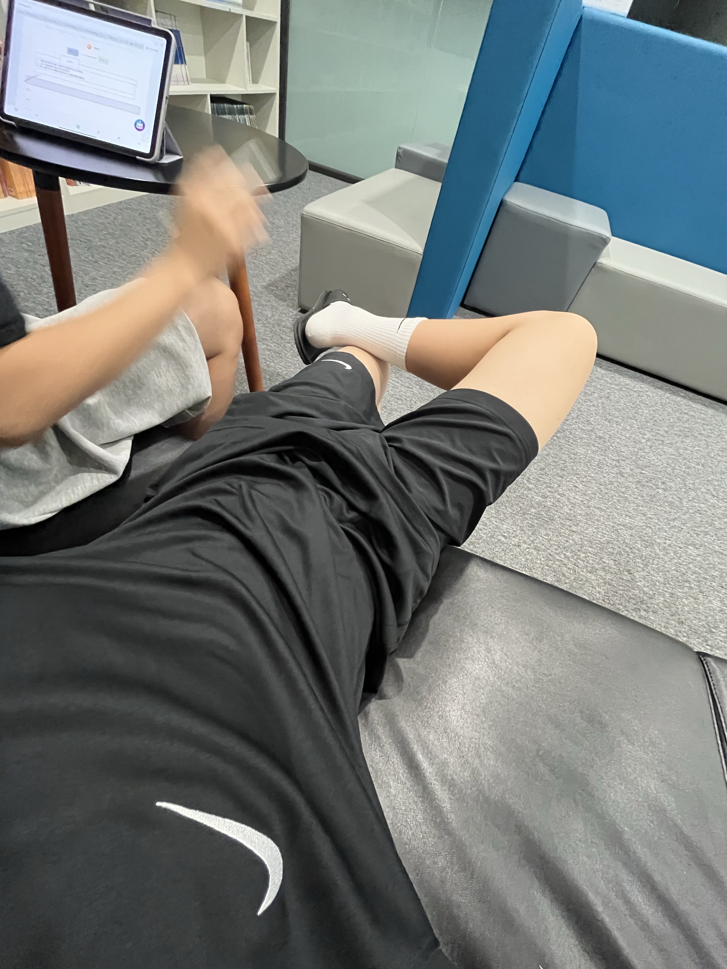 Nike Dri-Fit Park 7 T-Shirt Black, Nike Everyday Cushioned Training Crew Socks White (6 Pack/Korean Ver.) 착용 스타일