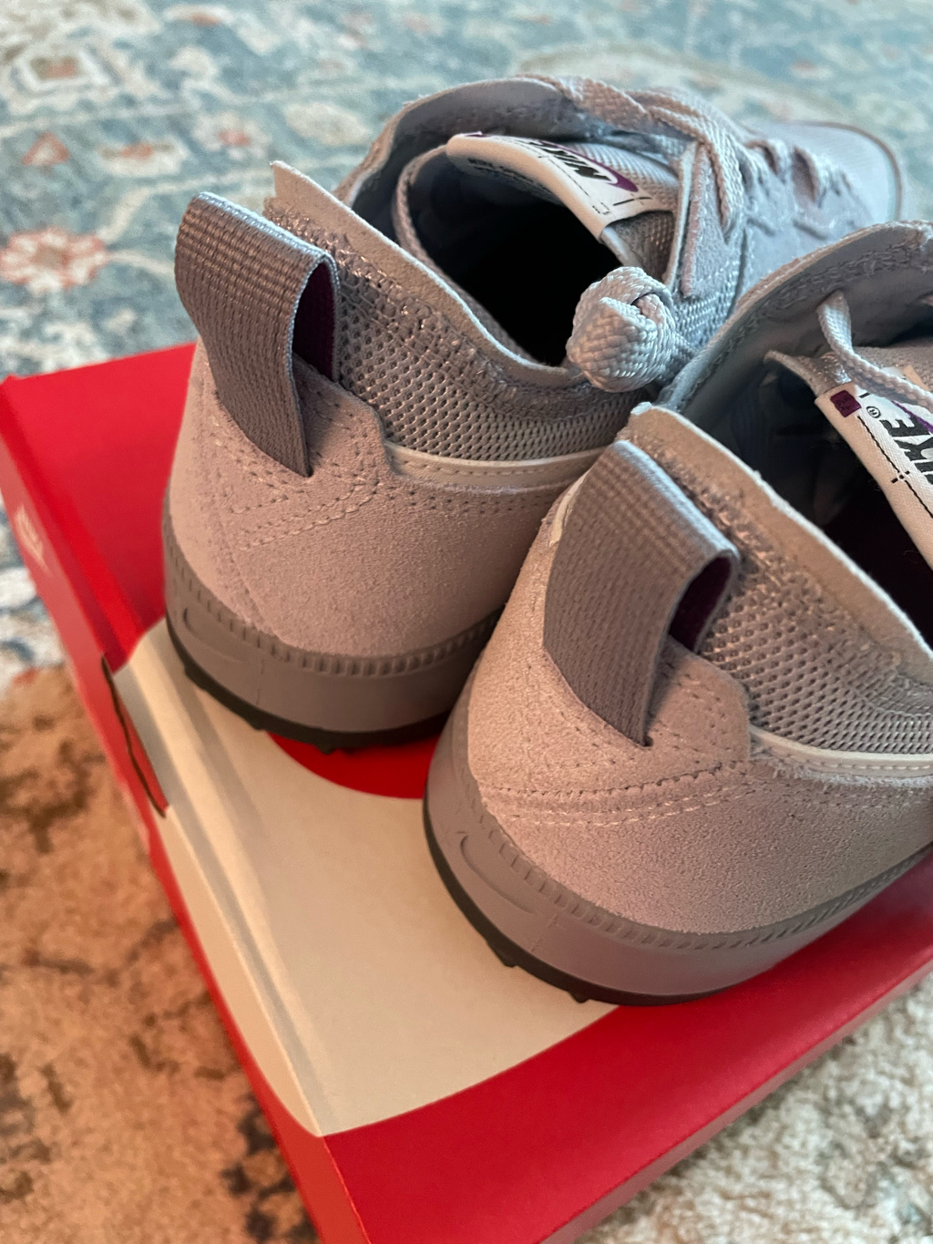 Nike C1TY Concrete Cement Grey Sky Grey 착용 스타일 - 5