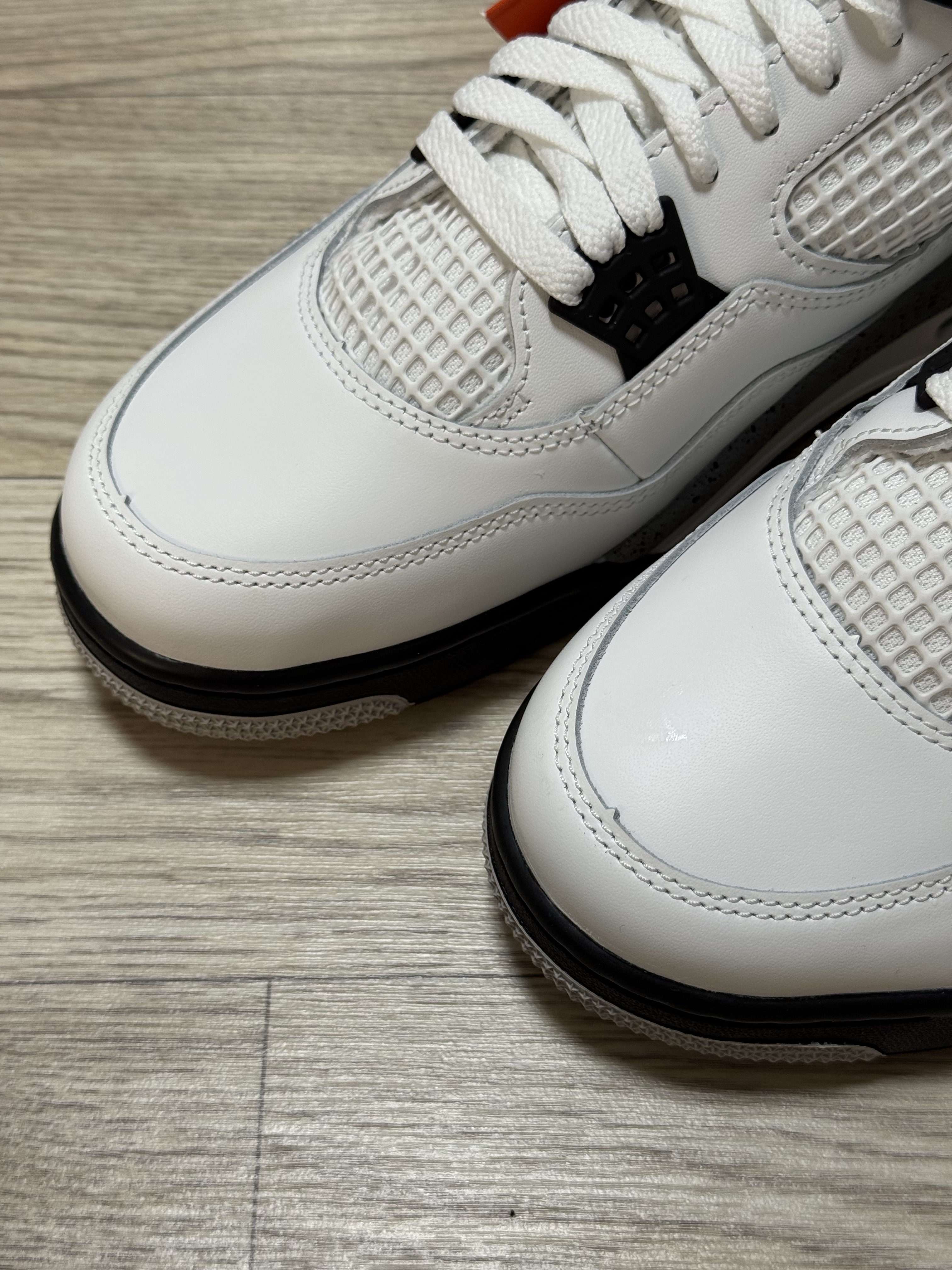 Jordan 4 Retro OG White Cement 2025 착용 스타일