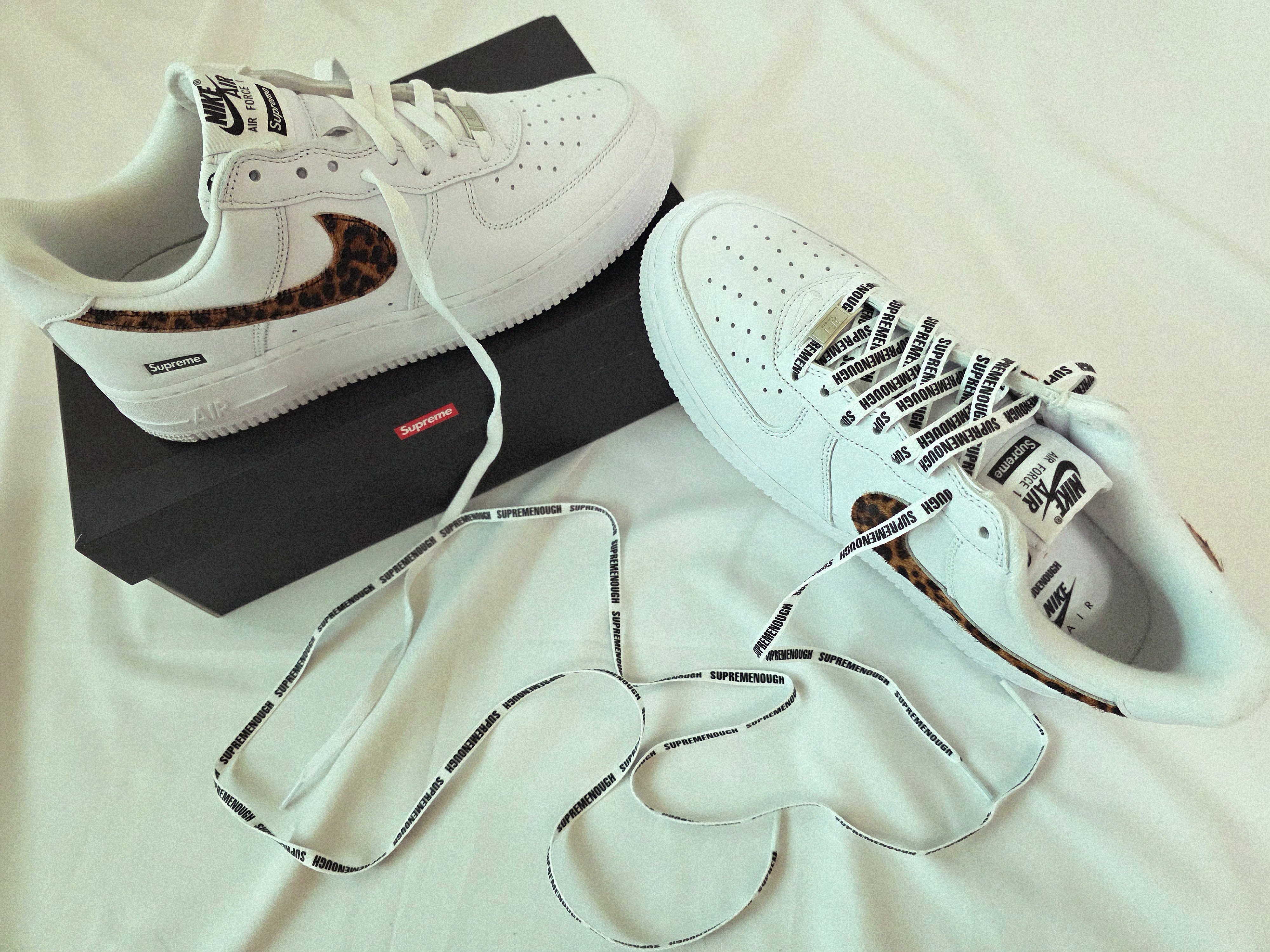 Nike x Supreme x GOODENOUGH Air Force 1 Low White - 25SS 착용 스타일 - 2