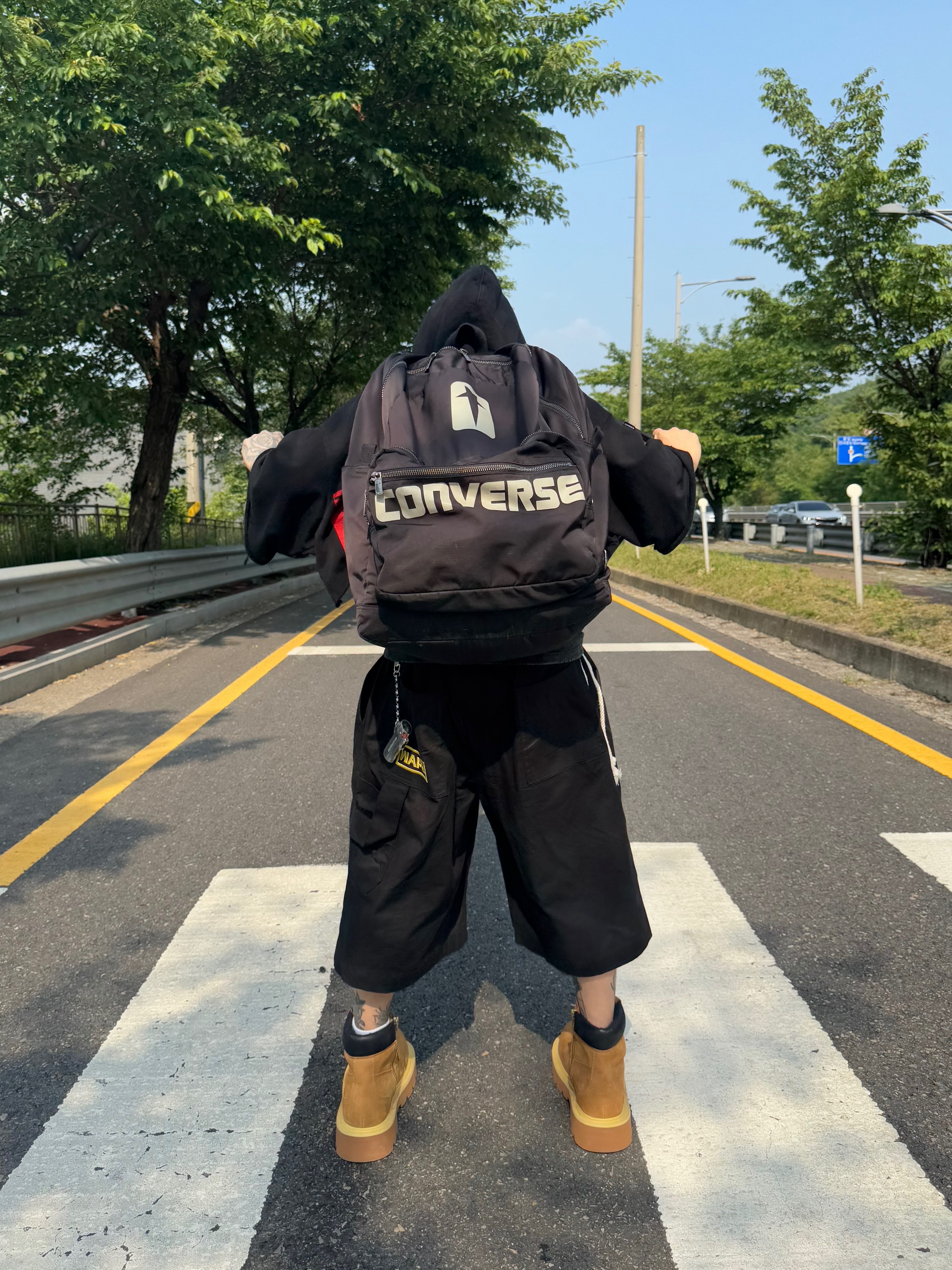 Converse x Drkshdw Oversized Backpack Black 착용 스타일