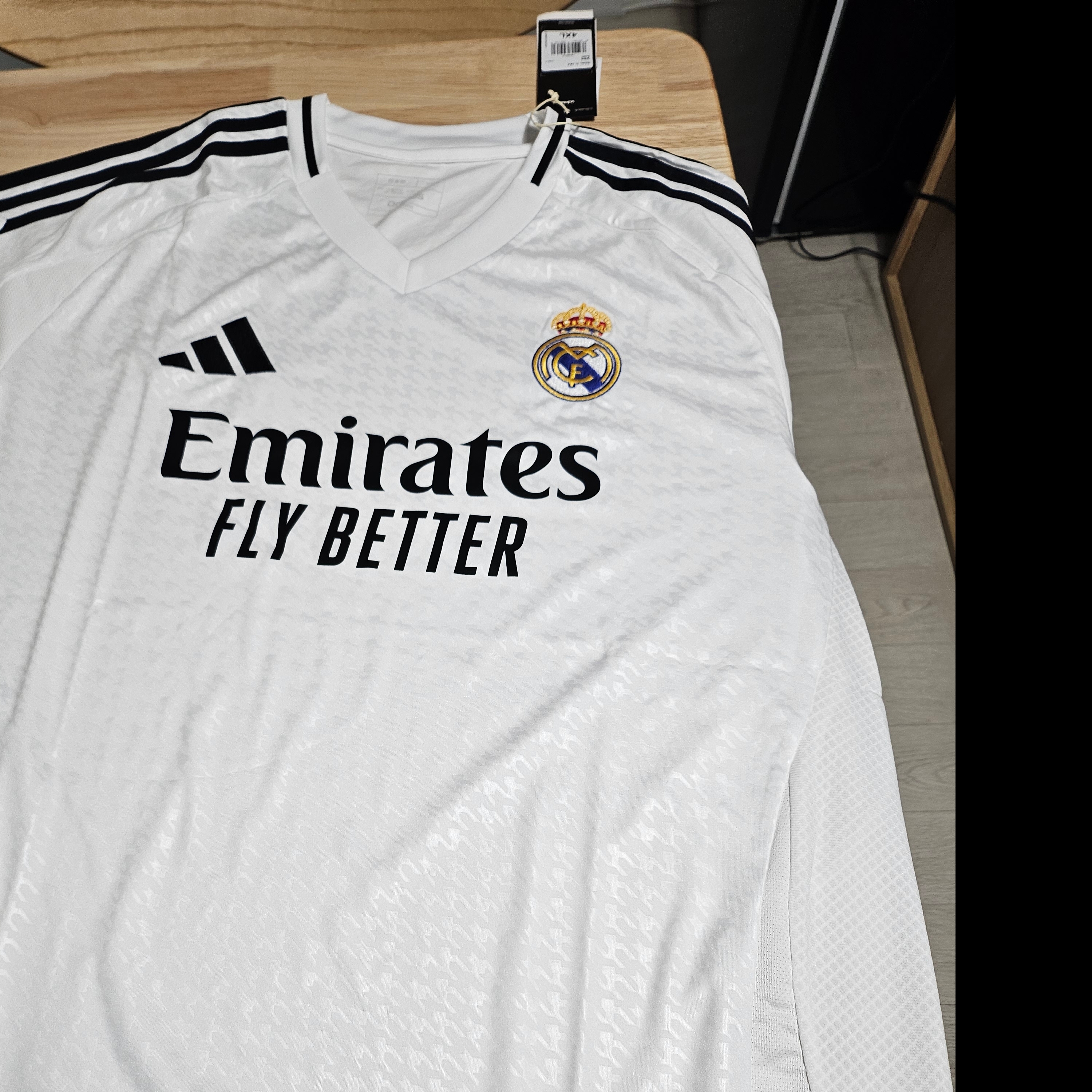 Adidas Real Madrid 2024/25 Home Jersey White - KR Sizing (Non Marking Ver.) 착용 스타일