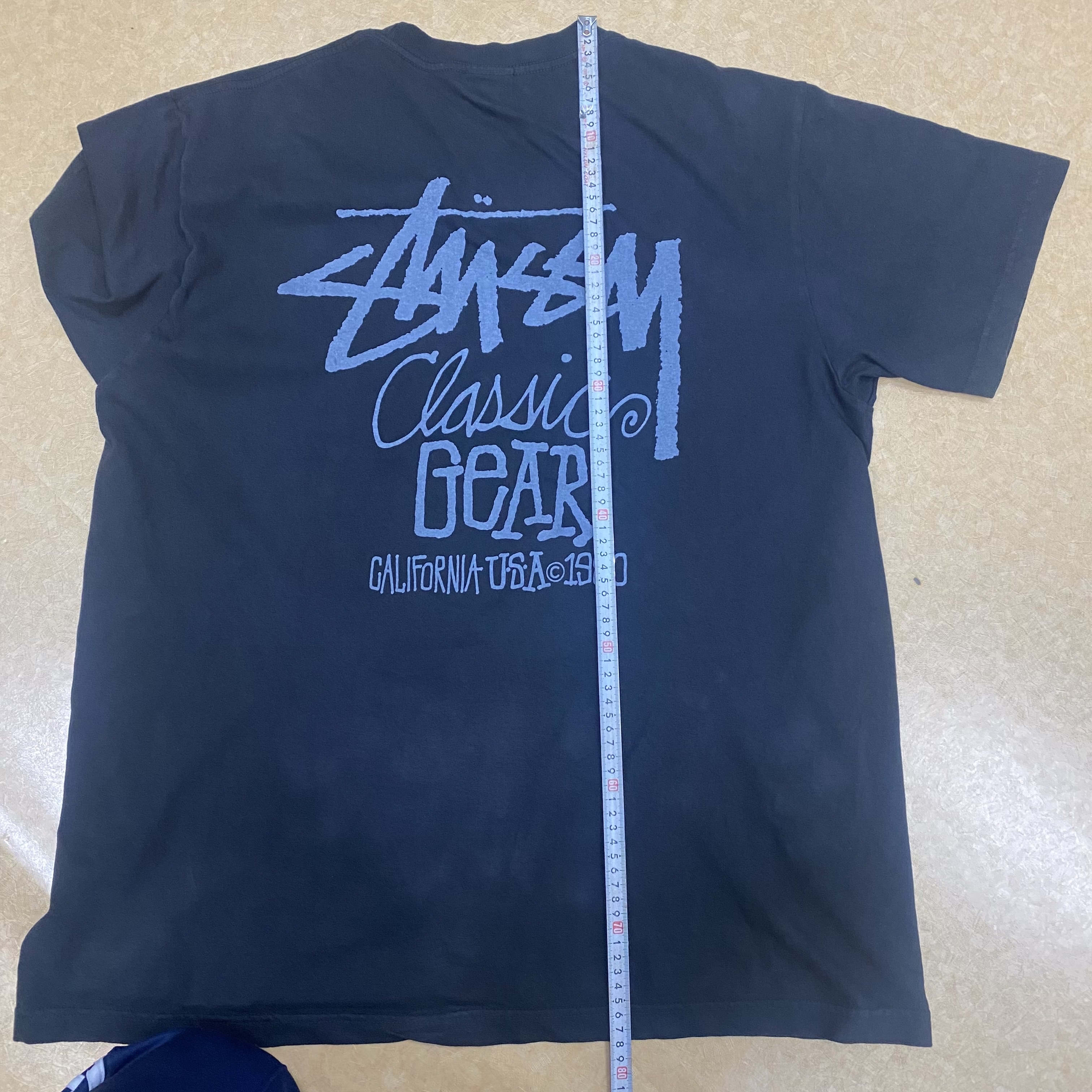 Stussy Pigment Dyed Classic Gear T-Shirt Black 착용 스타일 - 3