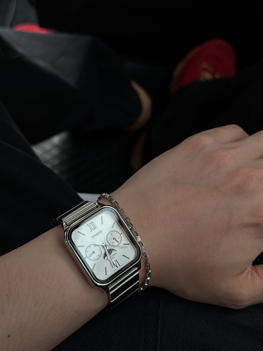 Casio MTP-M305D-7A2VDF 착용 스타일
