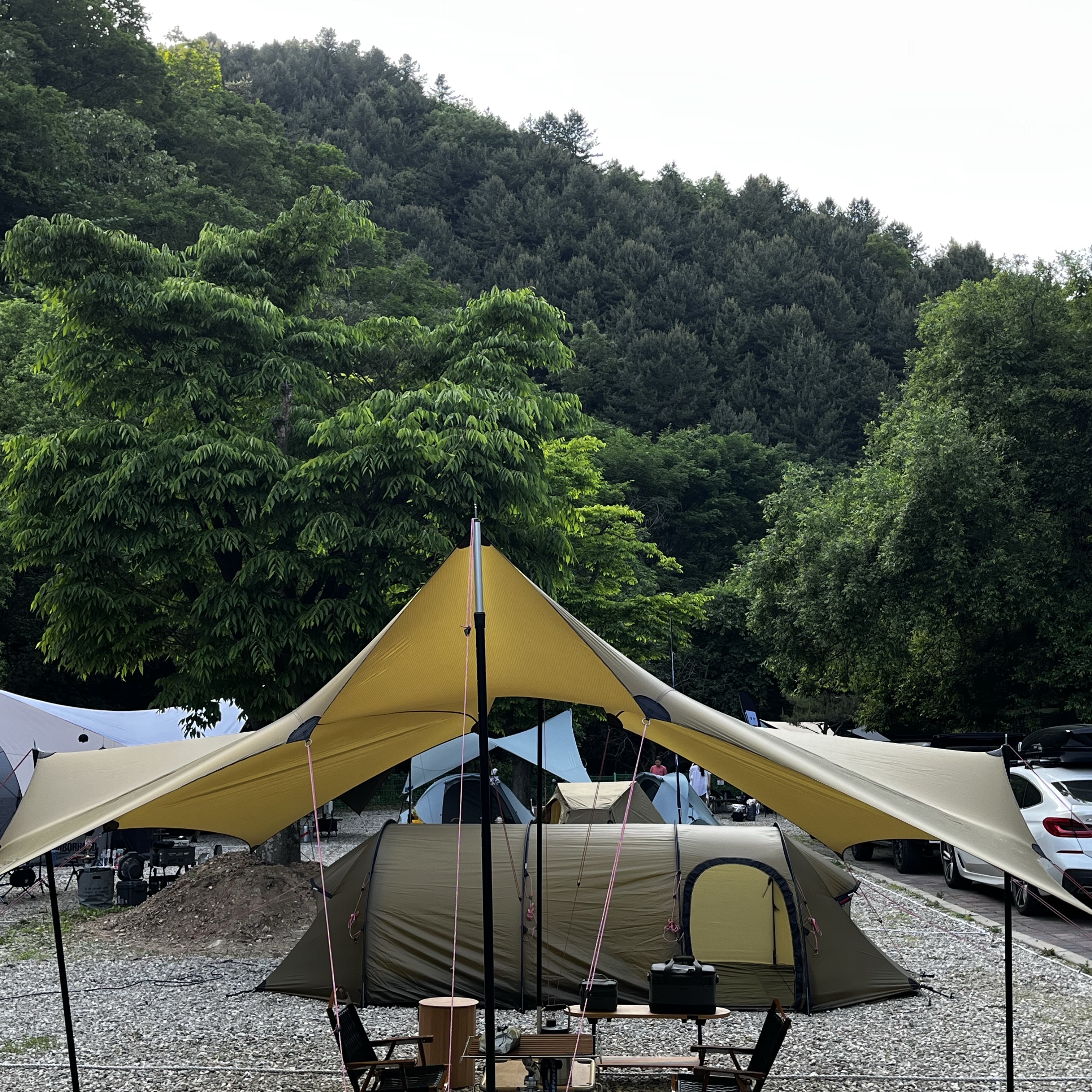 Hilleberg Keron 4 GT Sand, Hilleberg Tarp 20 XP Sand 착용 스타일
