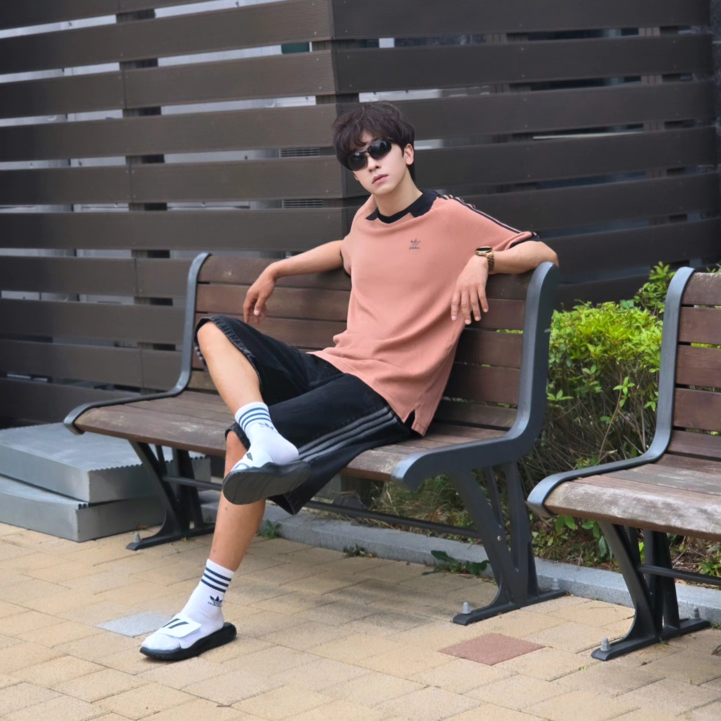Adidas Adicolor Classics Waffle Polo Shirt Clay Strata - KR Sizing, Adidas Adicolor Classics Waffle Polo Shirt Clay Strata - US Sizing 착용 스타일 - 2