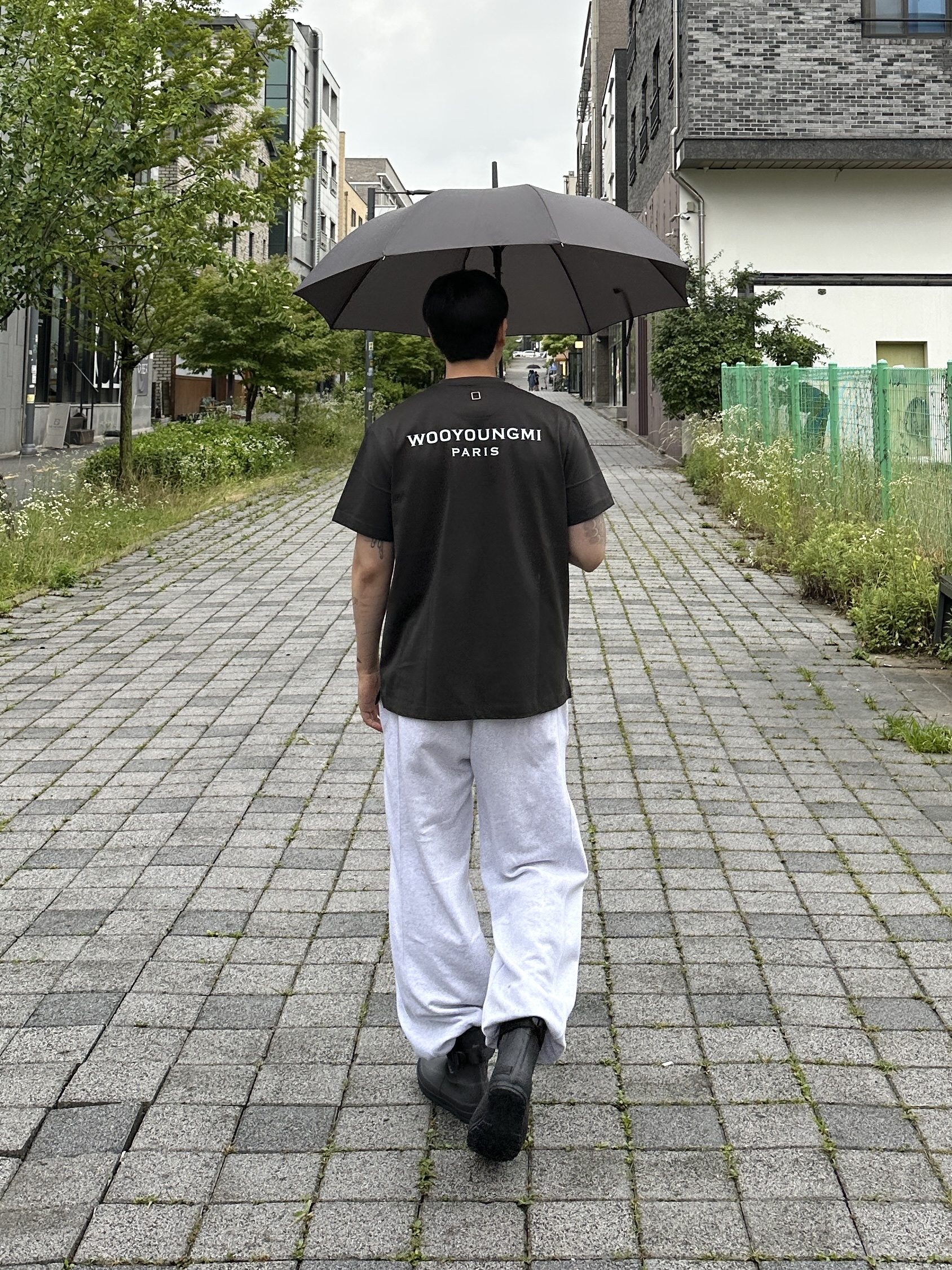 Wooyoungmi Cotton Back Logo T-Shirt Grey - 24SS 착용 스타일