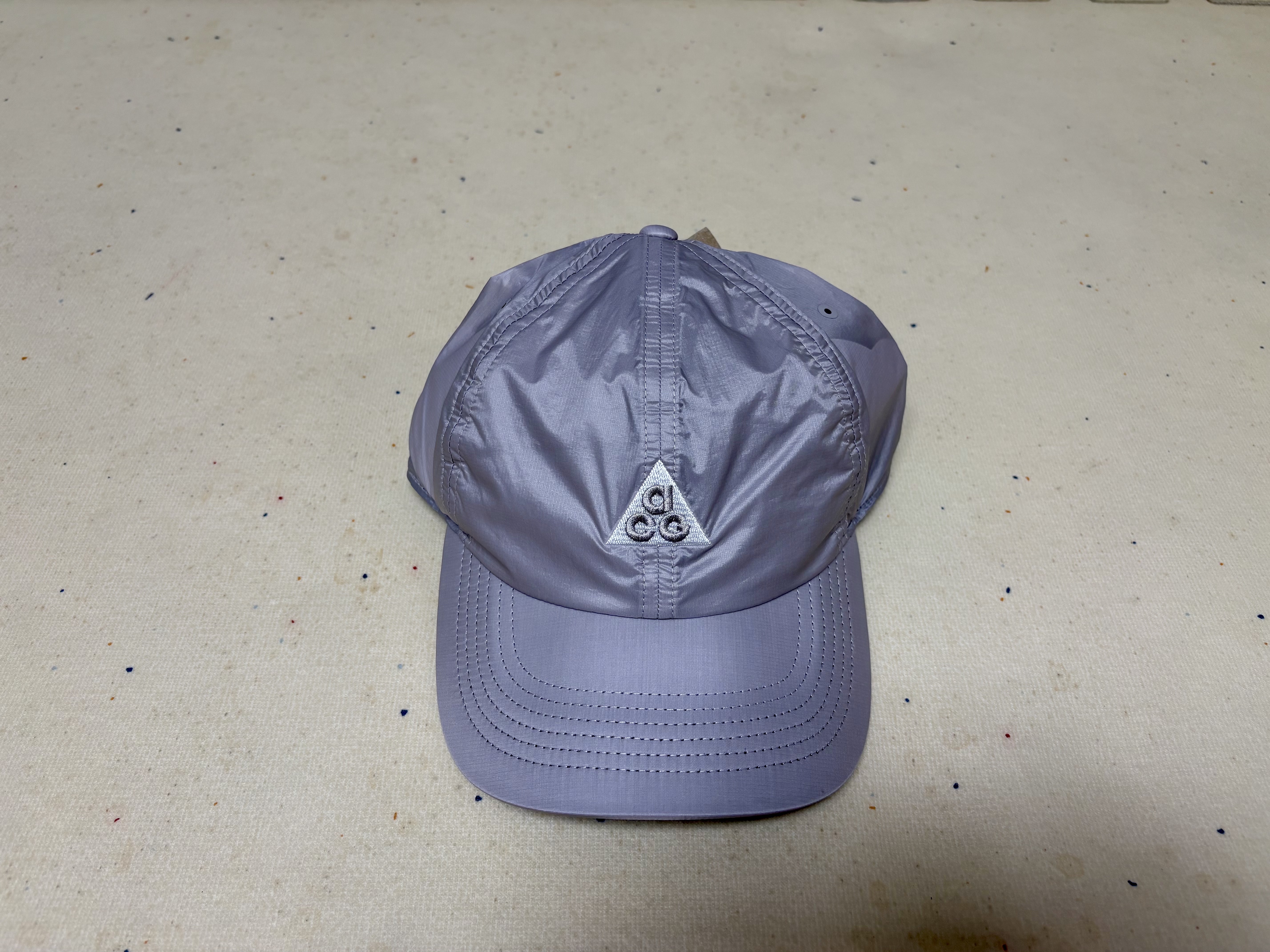 Nike ACG Dri-Fit Club Trail Cap College Grey, IAB Studio Socks White Black (5 Pack) 착용 스타일 - 2