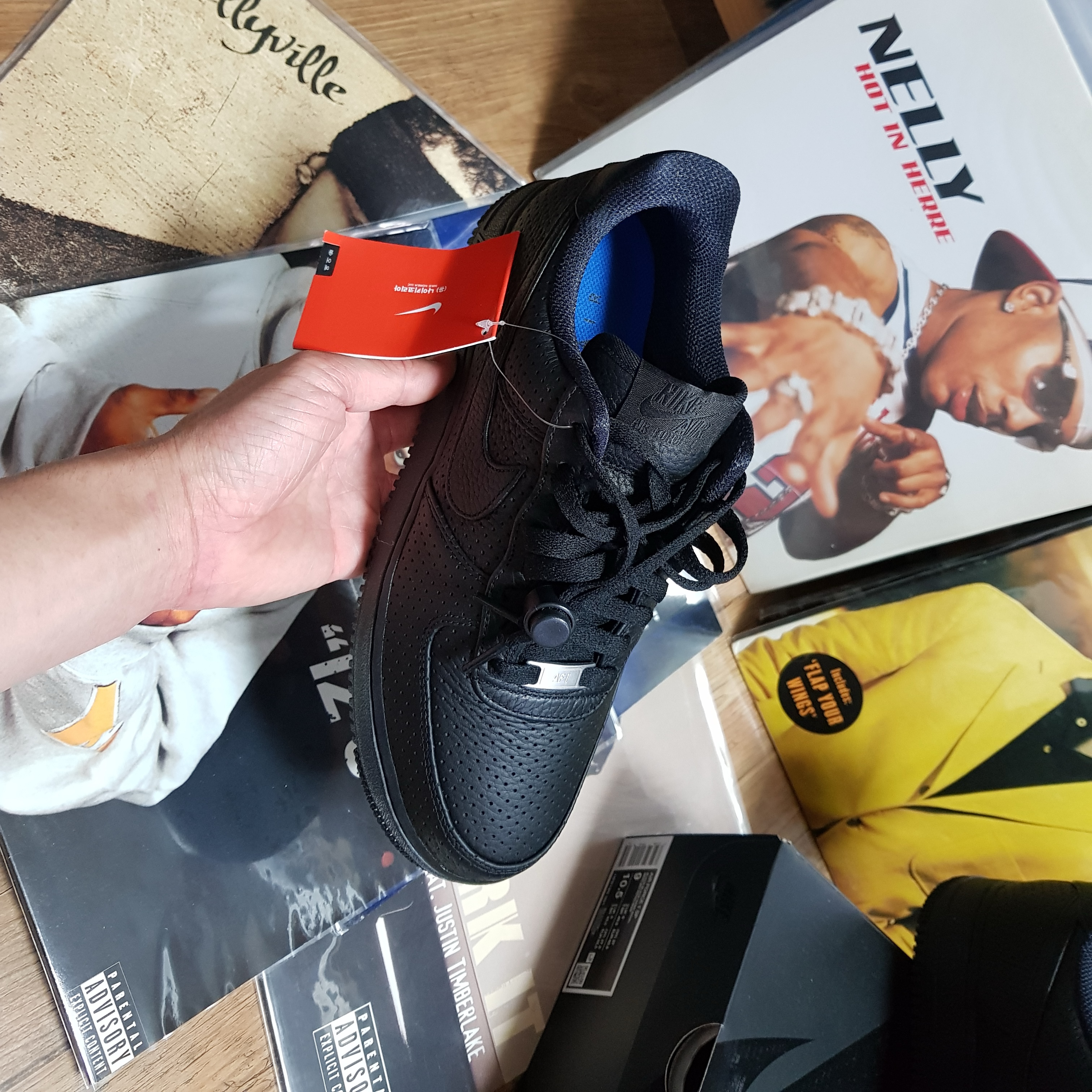 Nike Air Force 1 SP Black 착용 스타일 - 3