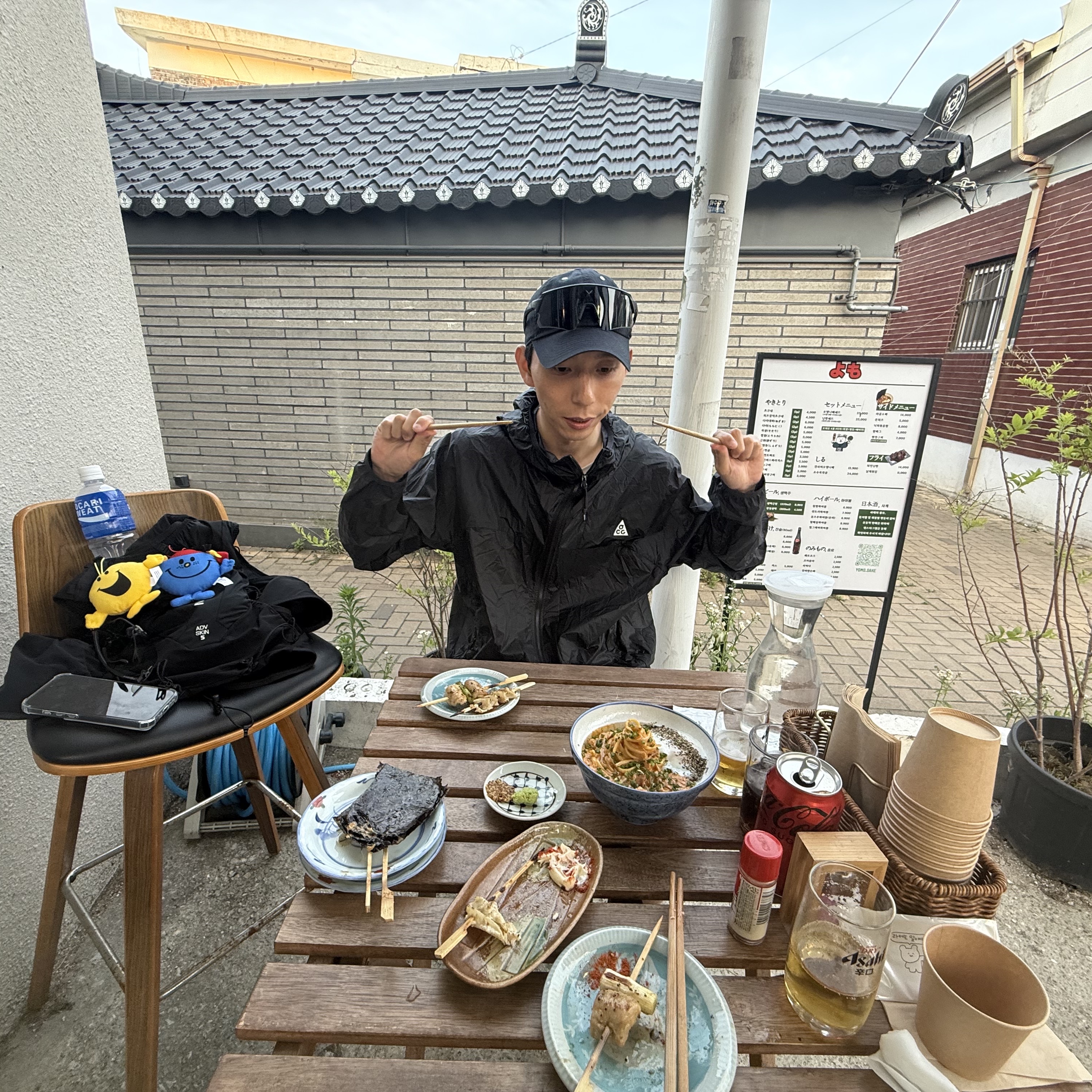 Nike ACG Cinder Cone Windproof Jacket Black Anthracite - Asia, Nike ACG Heritage 86 Cap Black 착용 스타일 - 1
