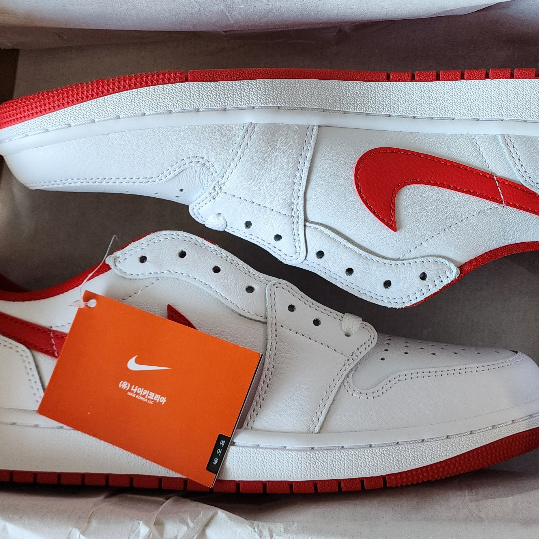 Jordan 1 Retro Low OG University Red 착용 스타일