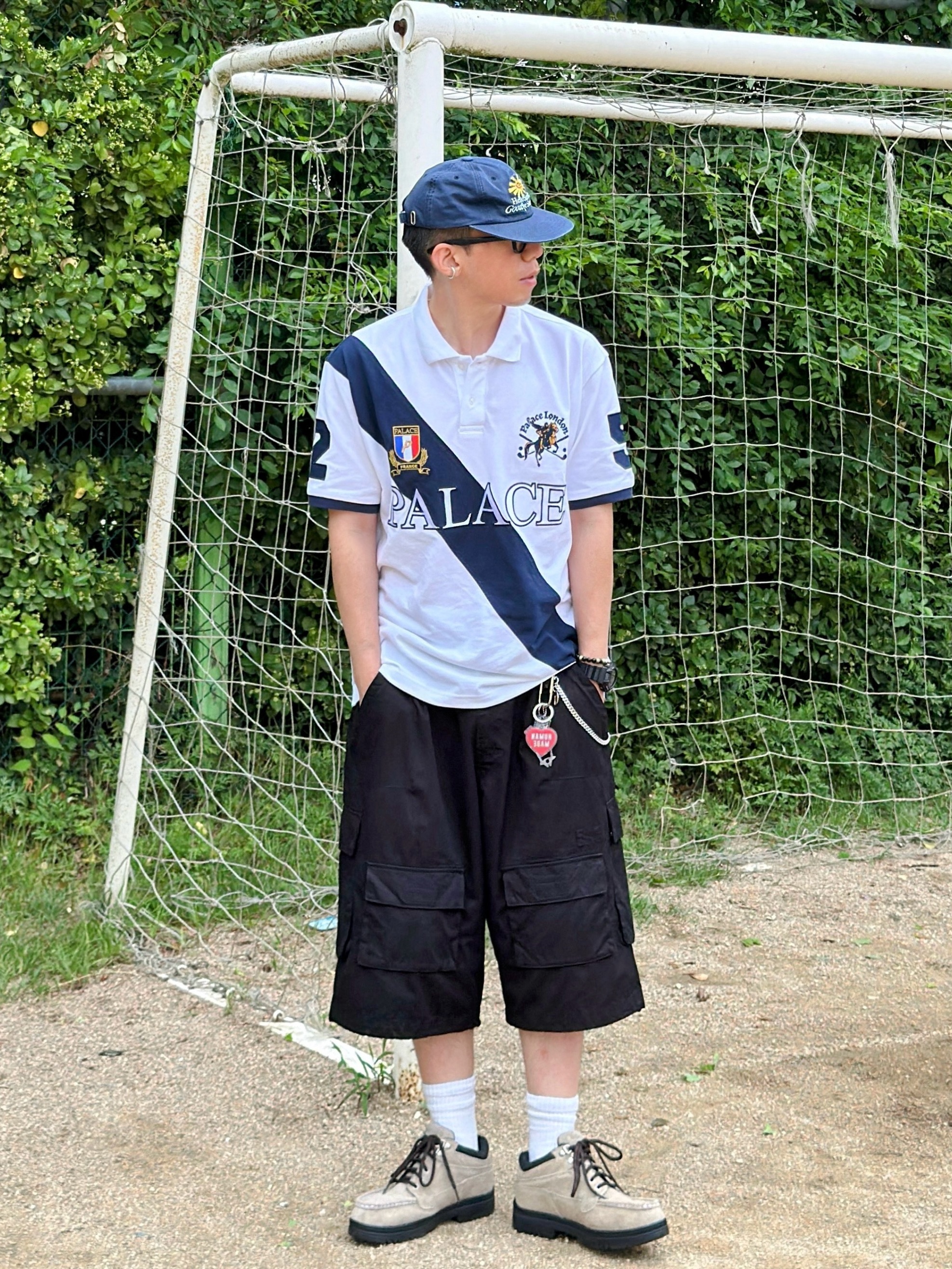 Palace Geezer Polo White Navy - 25SS, Timberland x Thisisneverthat Heritage Gore-Tex Moc Toe Mid Boots Desert - Wide 착용 스타일