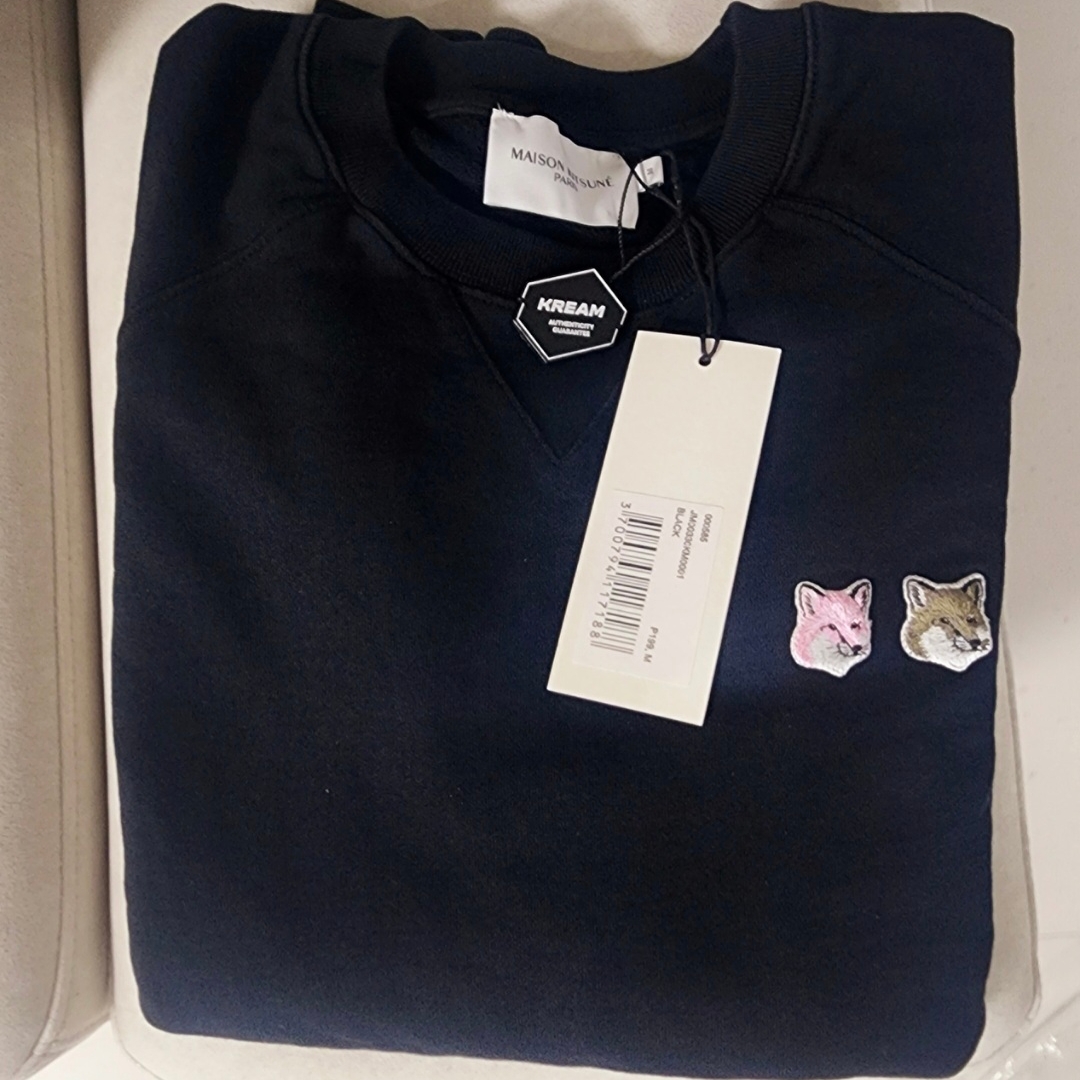 Maison Kitsune Monochrome Fox Head Patch Classic Sweatshirt Black 착용 스타일