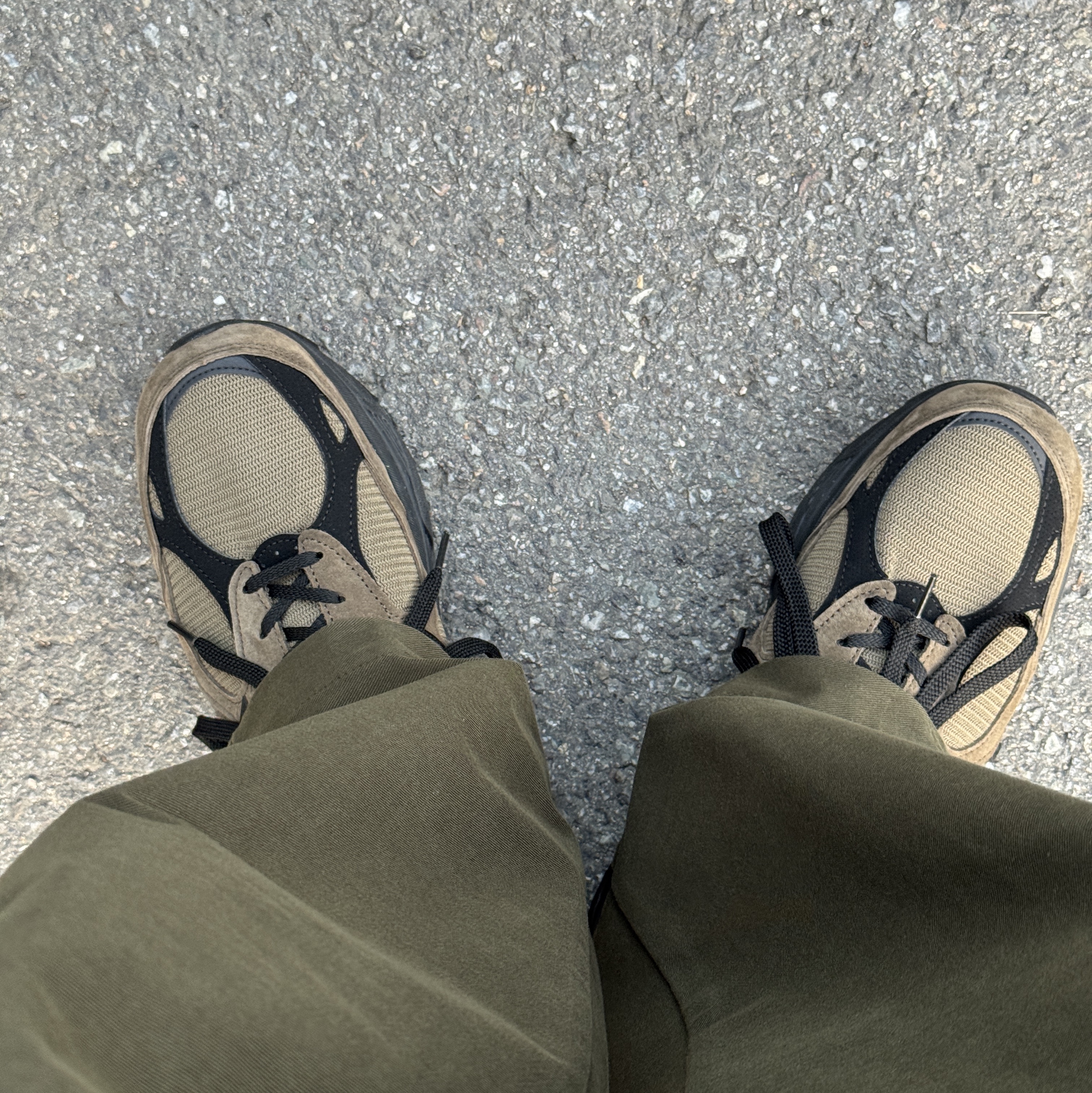 New Balance x JJJJound 990v3 Brown Black 착용 스타일