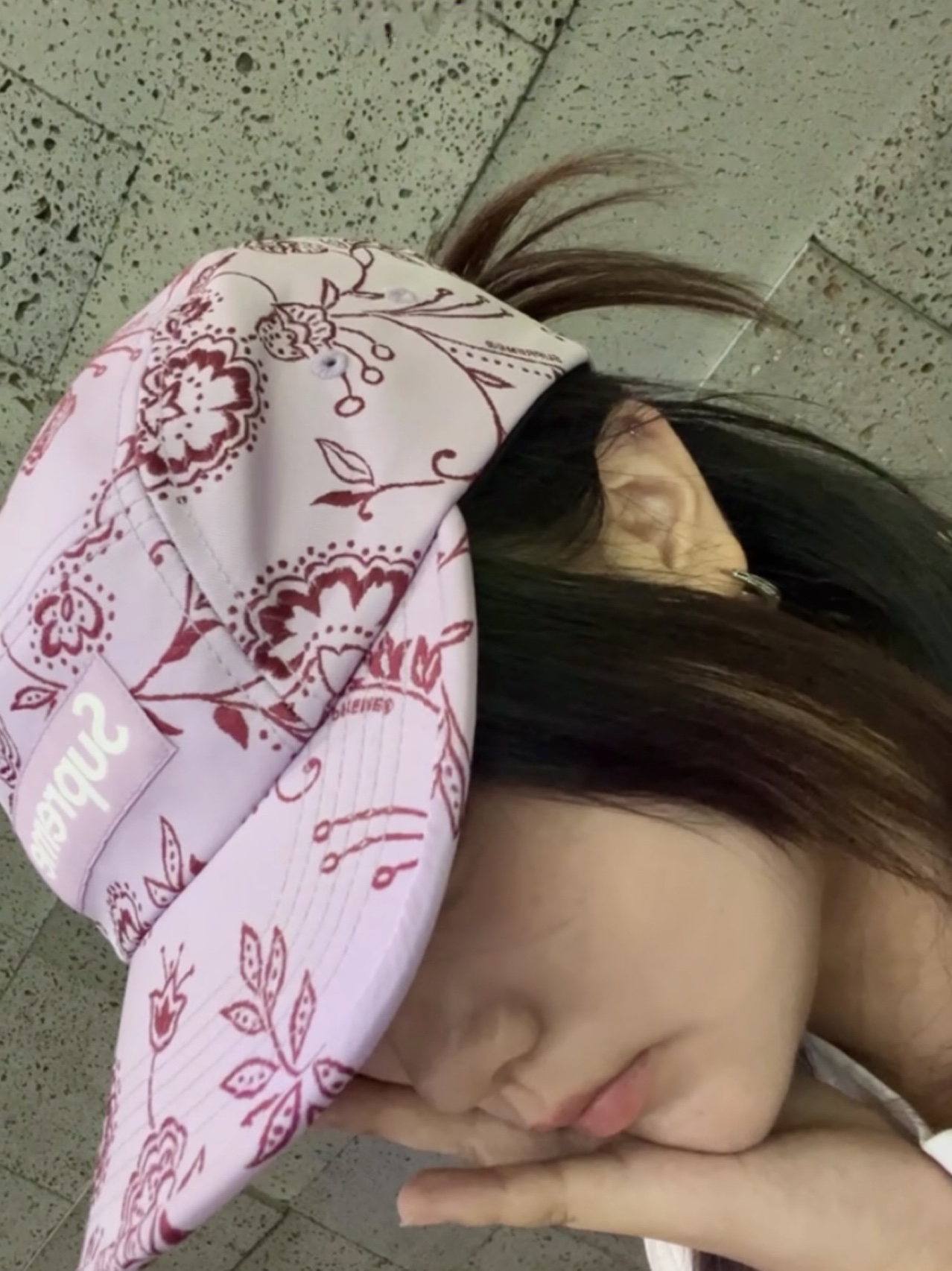 Supreme Floral Jacquard Camp Cap Lavender - 25SS 착용 스타일
