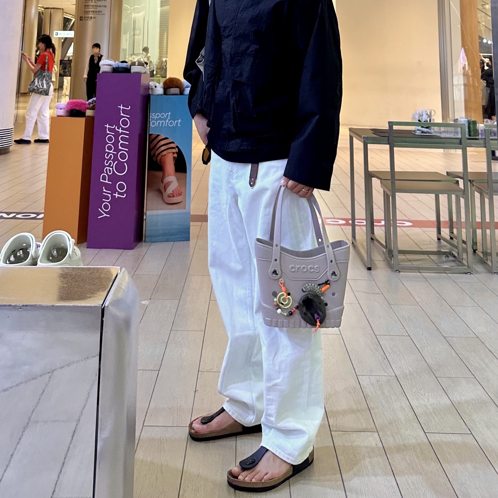 Birkenstock Gizeh Black - Regular 착용 스타일