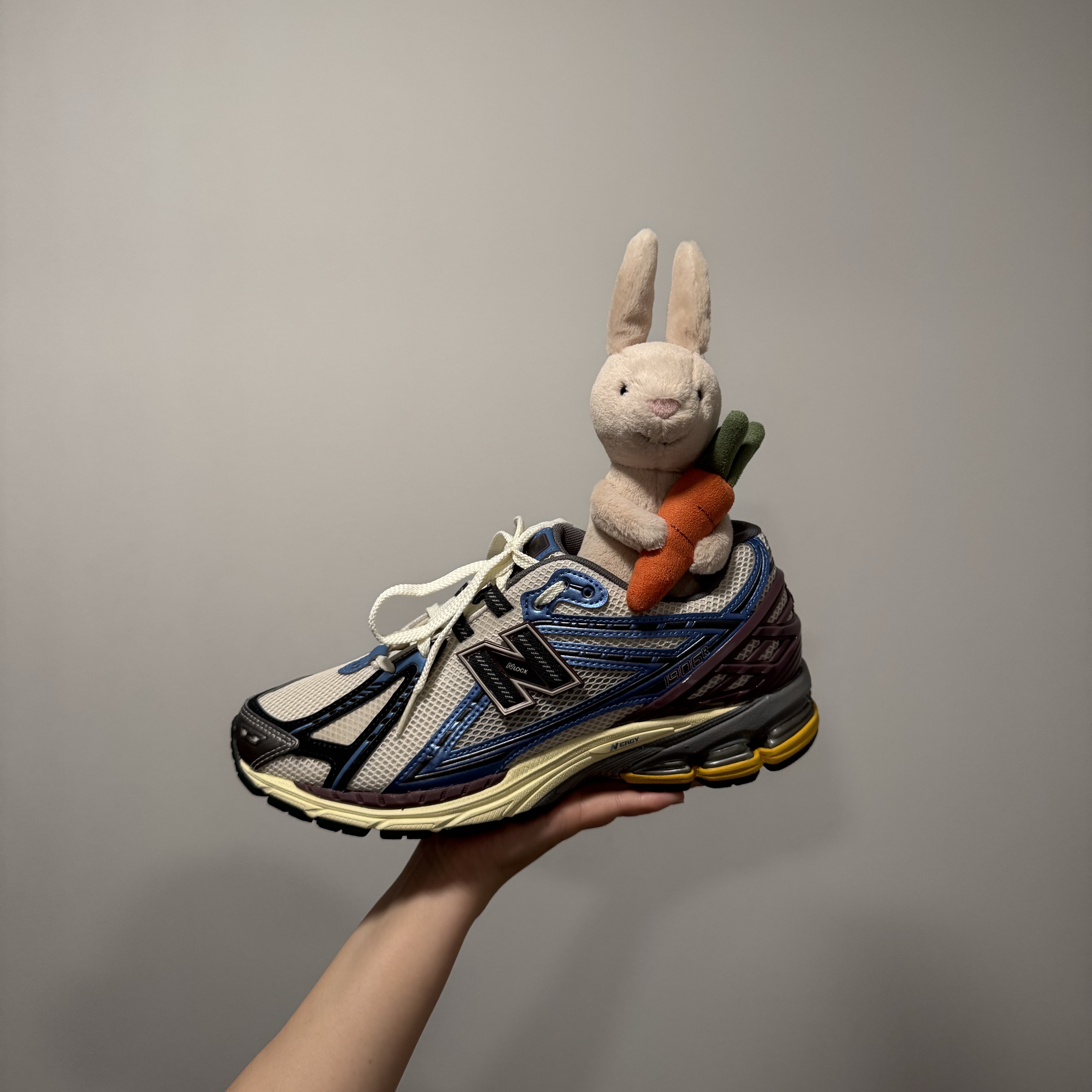 New Balance 1906R Reflective Blue Purple 착용 스타일