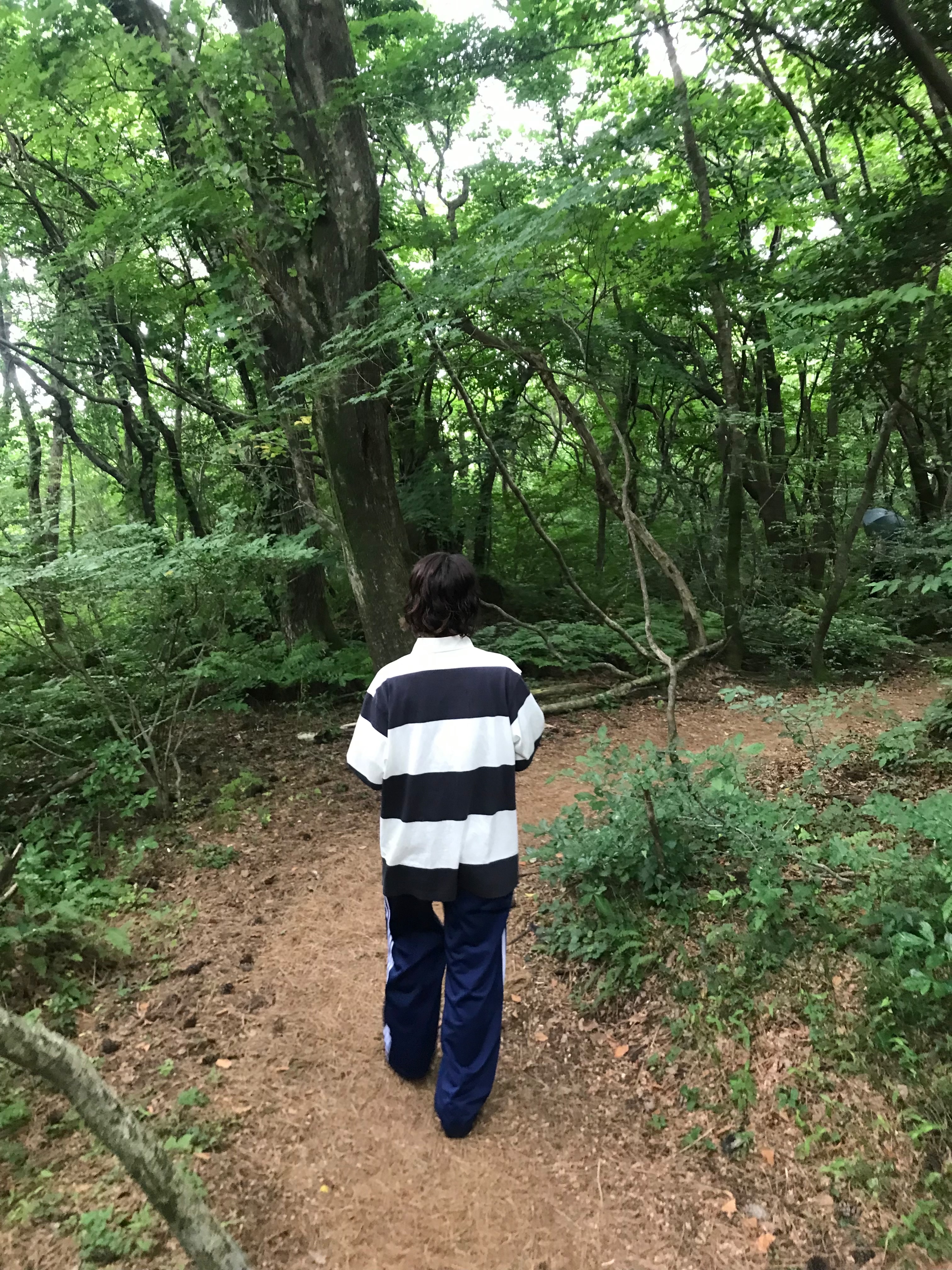 Uniqlo x JW Anderson Oversized Rugger Stripe Polo Shirt Navy - KR, (W) Adidas Originals Firebird Loose Track Pants Dark Blue - US Sizing 착용 스타일 - 2