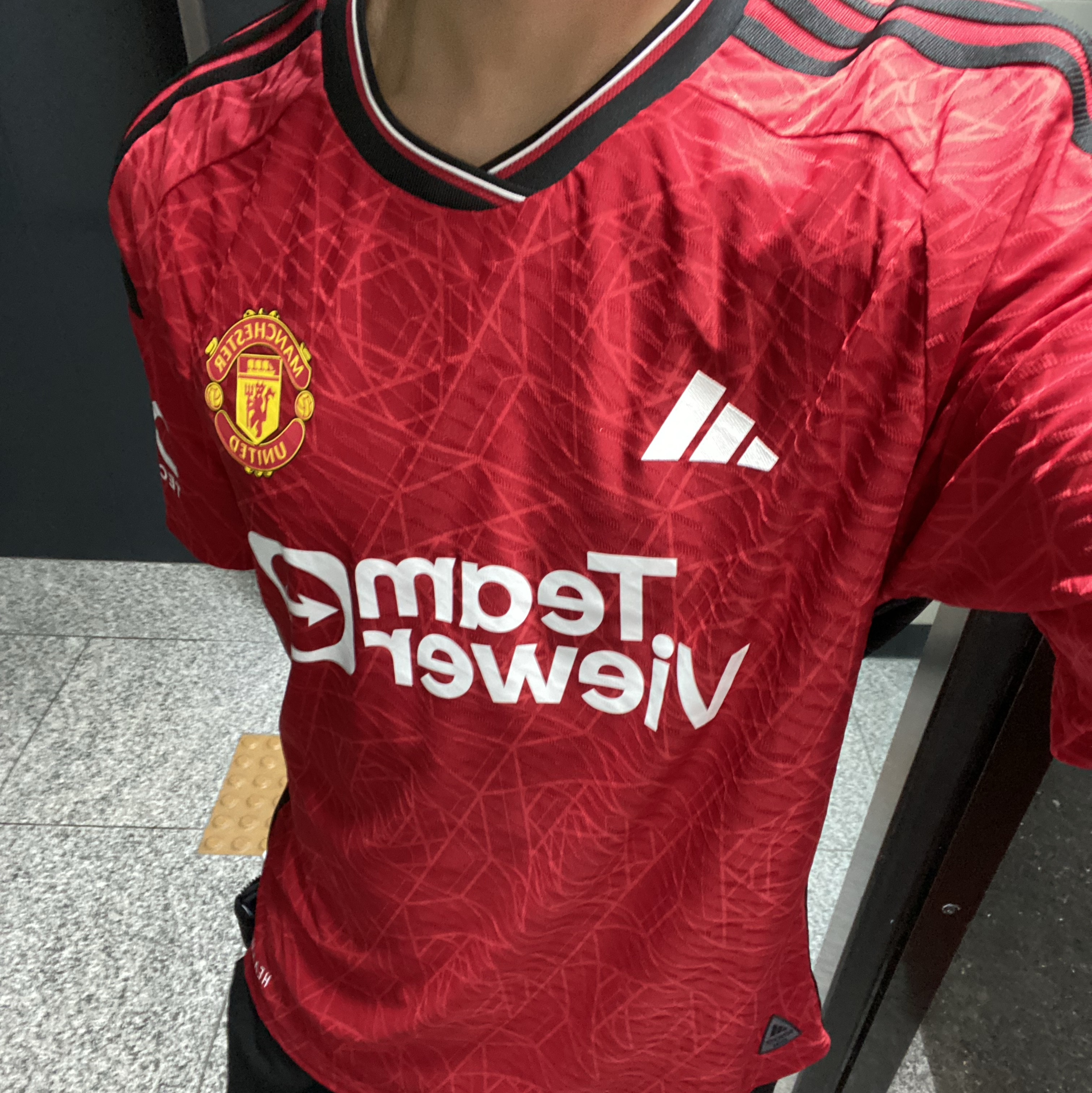 Adidas Manchester United 2023/24 Home Jersey Team Collegiate Red - KR Sizing (Non Marking Ver.) 착용 스타일