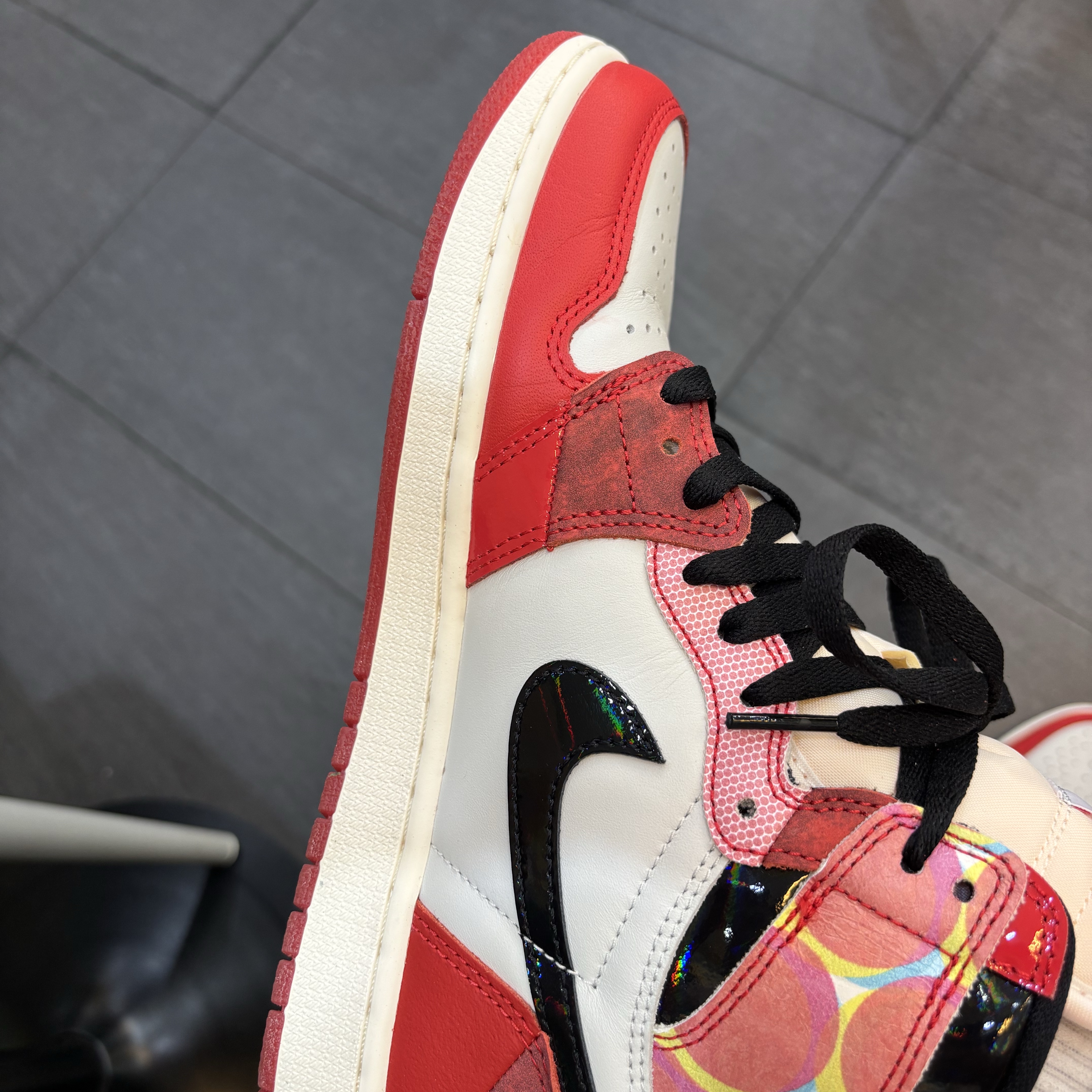 Jordan 1 Retro High Spider-Man Next Chapter 착용 스타일