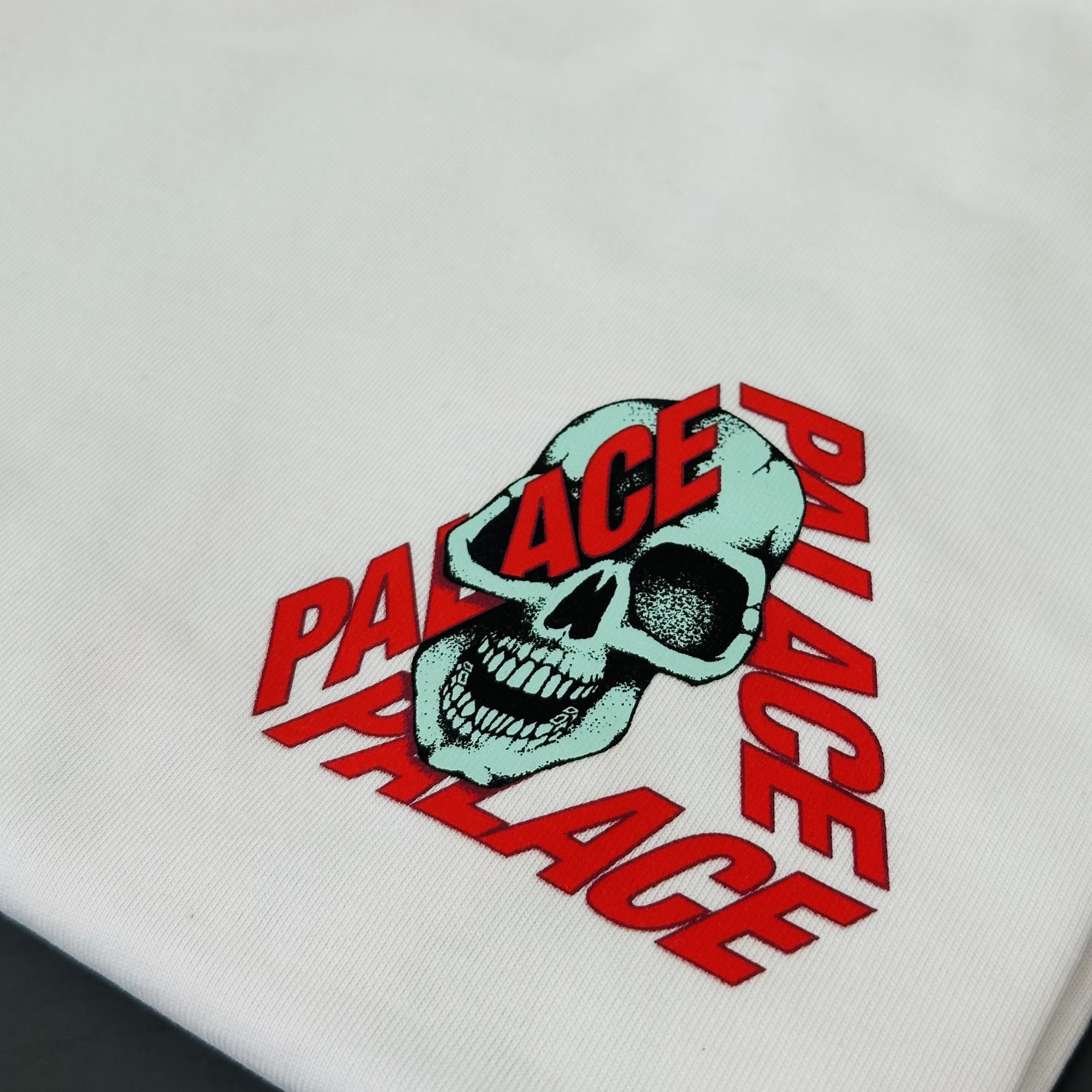 Palace P3 Skull T-Shirt White - 25SS 착용 스타일 - 2
