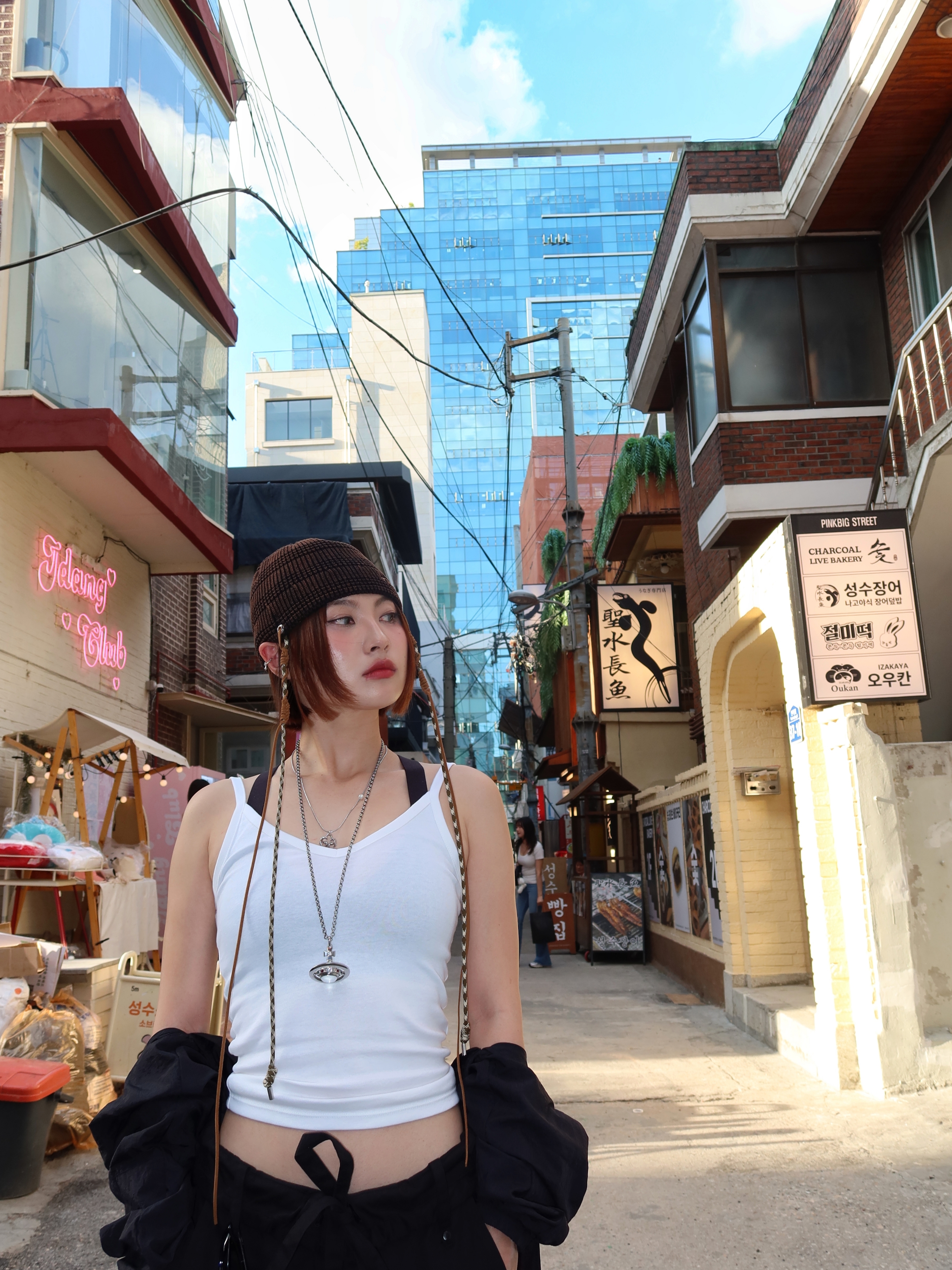 Atiissu Falcon Beanie Brown 착용 스타일 - 3