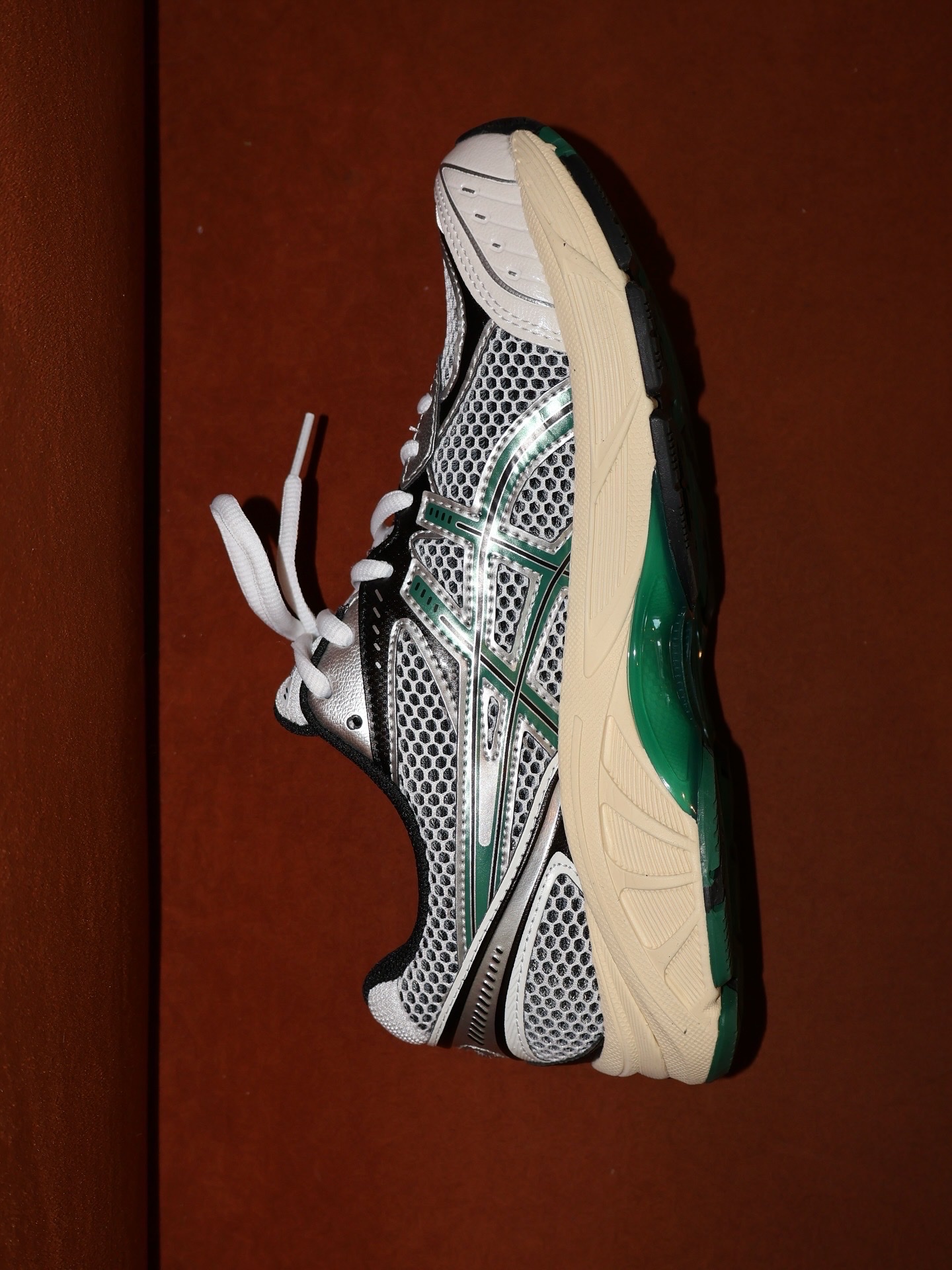 Asics GT-2160 White Jasper Green 착용 스타일