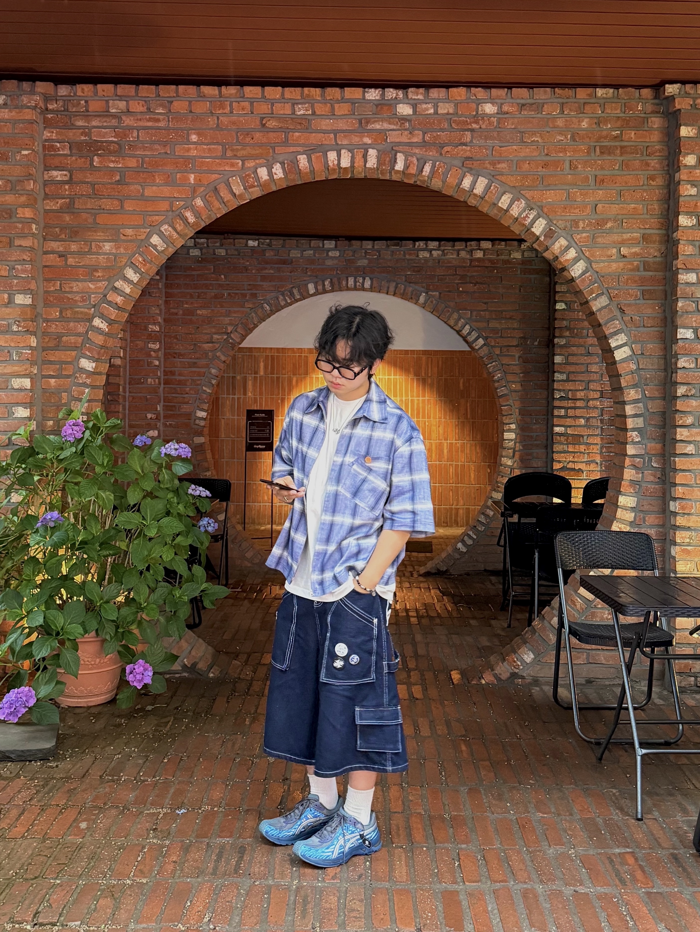 Gentle Monster x Maison Margiela MM114 Black Clear, Flavorism Carpenter Bermuda Denim Pants Indigo 착용 스타일 - 1