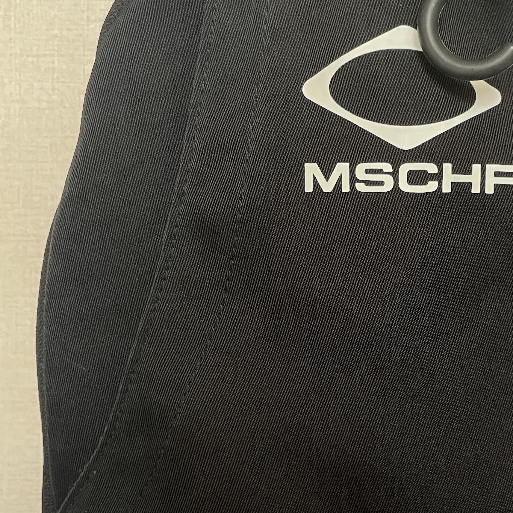 Mischief Rhombus Backpack Black 착용 스타일