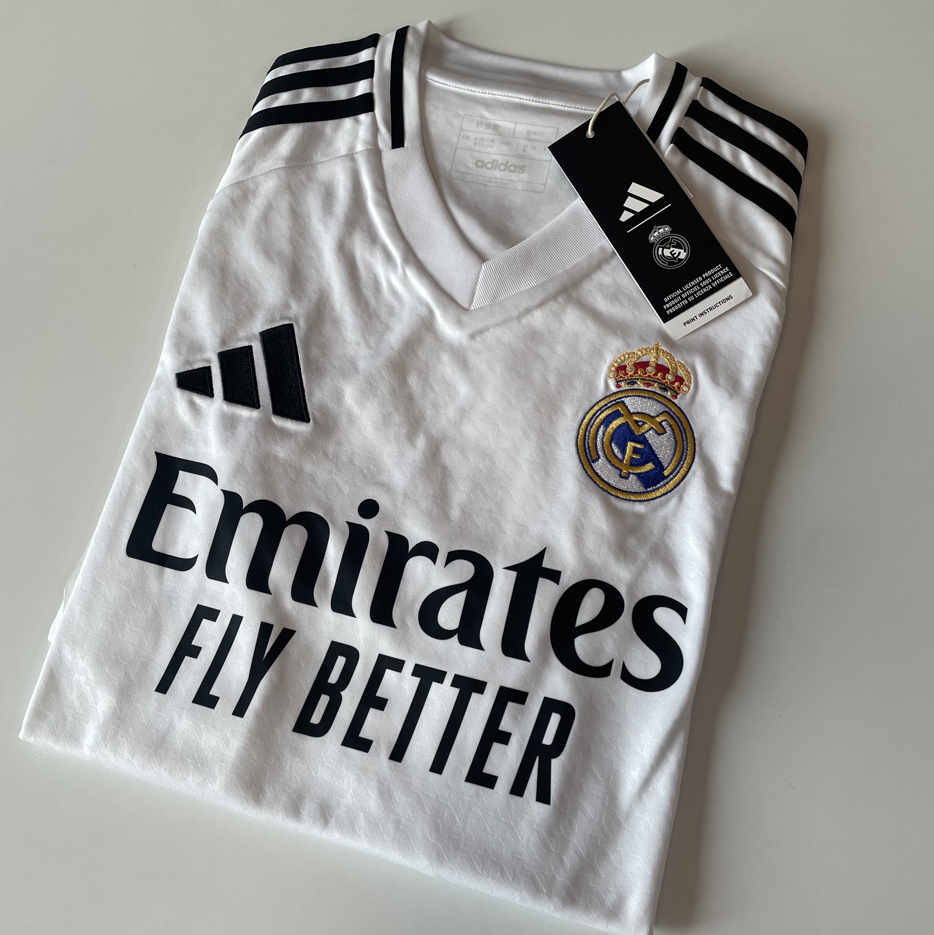 Adidas Real Madrid 2024/25 Home Jersey White - KR Sizing (Non Marking Ver.) 착용 스타일 - 1