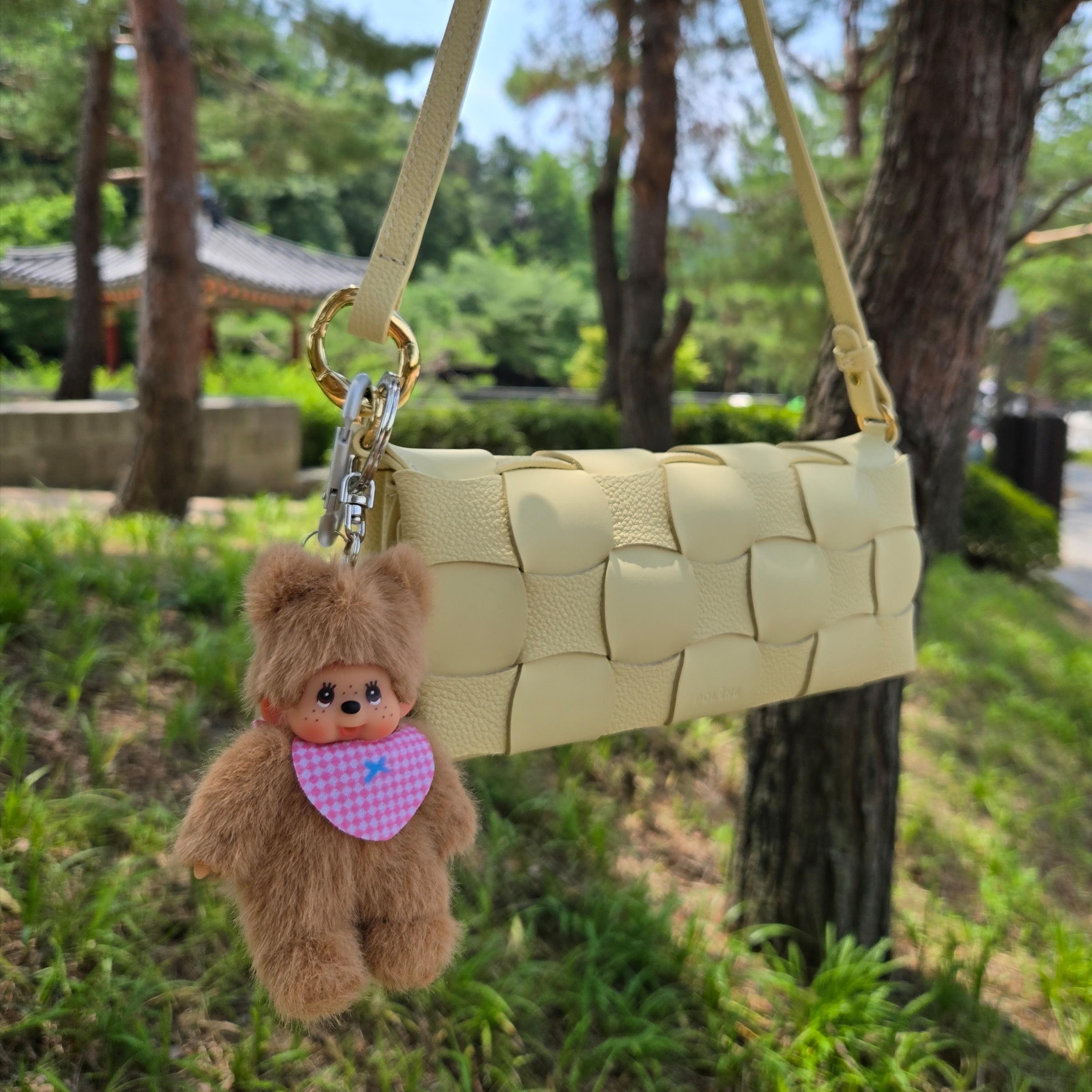 Polene Neiti Wheat, Monchhichi Bebichhichi Plush Doll Key Chain Brown 착용 스타일 - 2