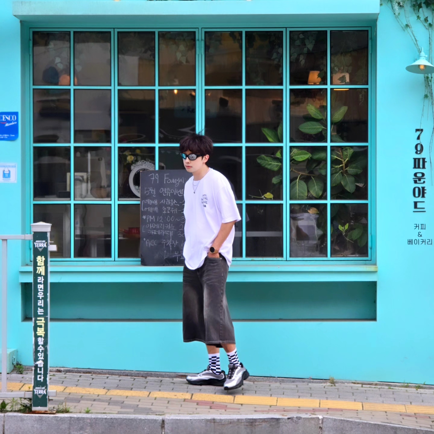 Anti Social Social Club Mind Games S/S Tee White, Samsung Galaxy Watch6 44mm LTE Silver (Korean Ver.) 착용 스타일 - 1