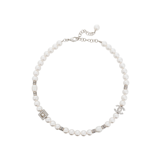 ITANG4MJADIJ Chanel 24S CC Logo Pearl Necklace Pearly White Silver