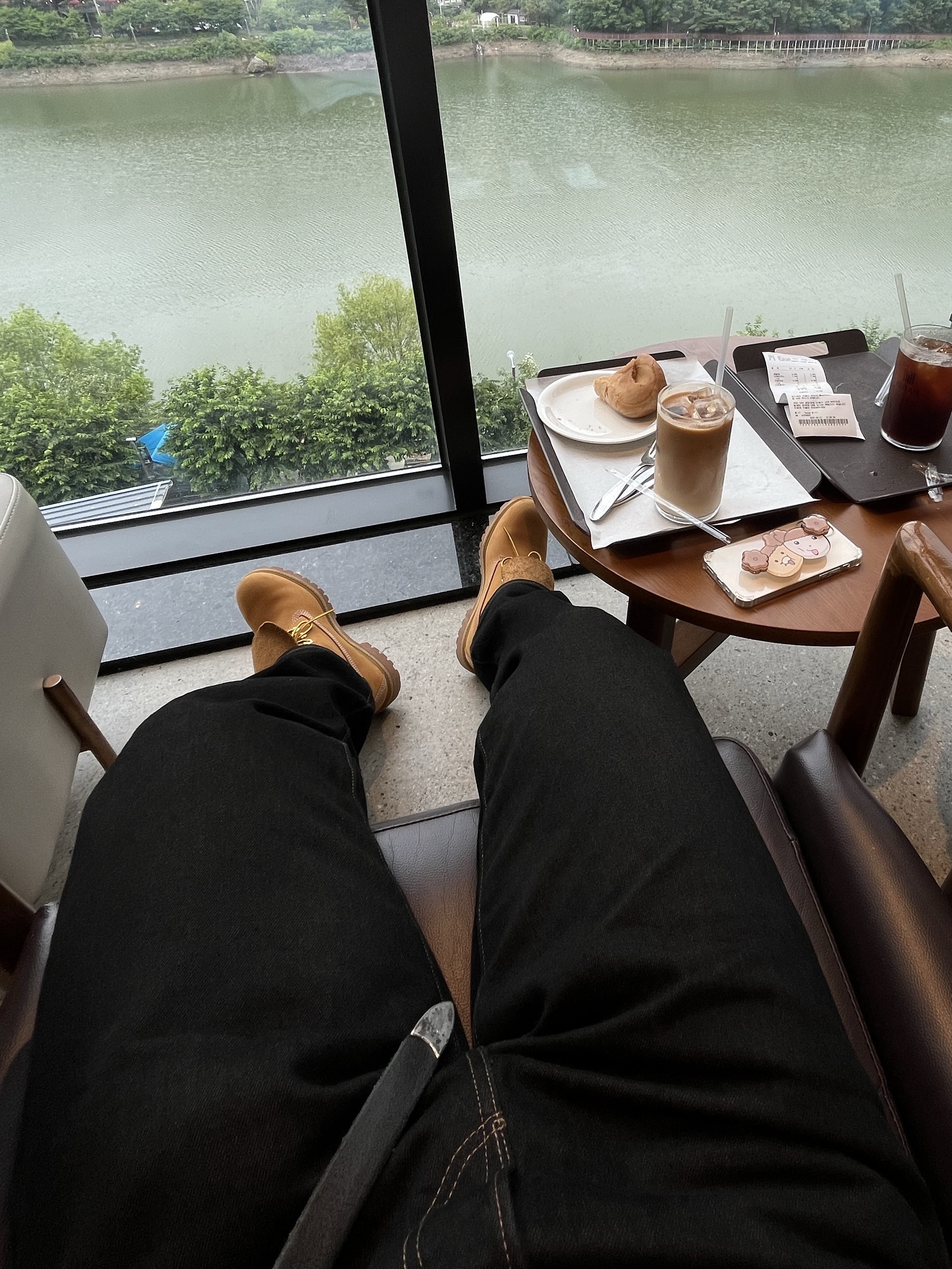 Stussy x Levi's Crispy Rinse 568 Jean Black, Timberland Premium 6 inch Waterproof Boot Wheat Nubuck - Wide 착용 스타일