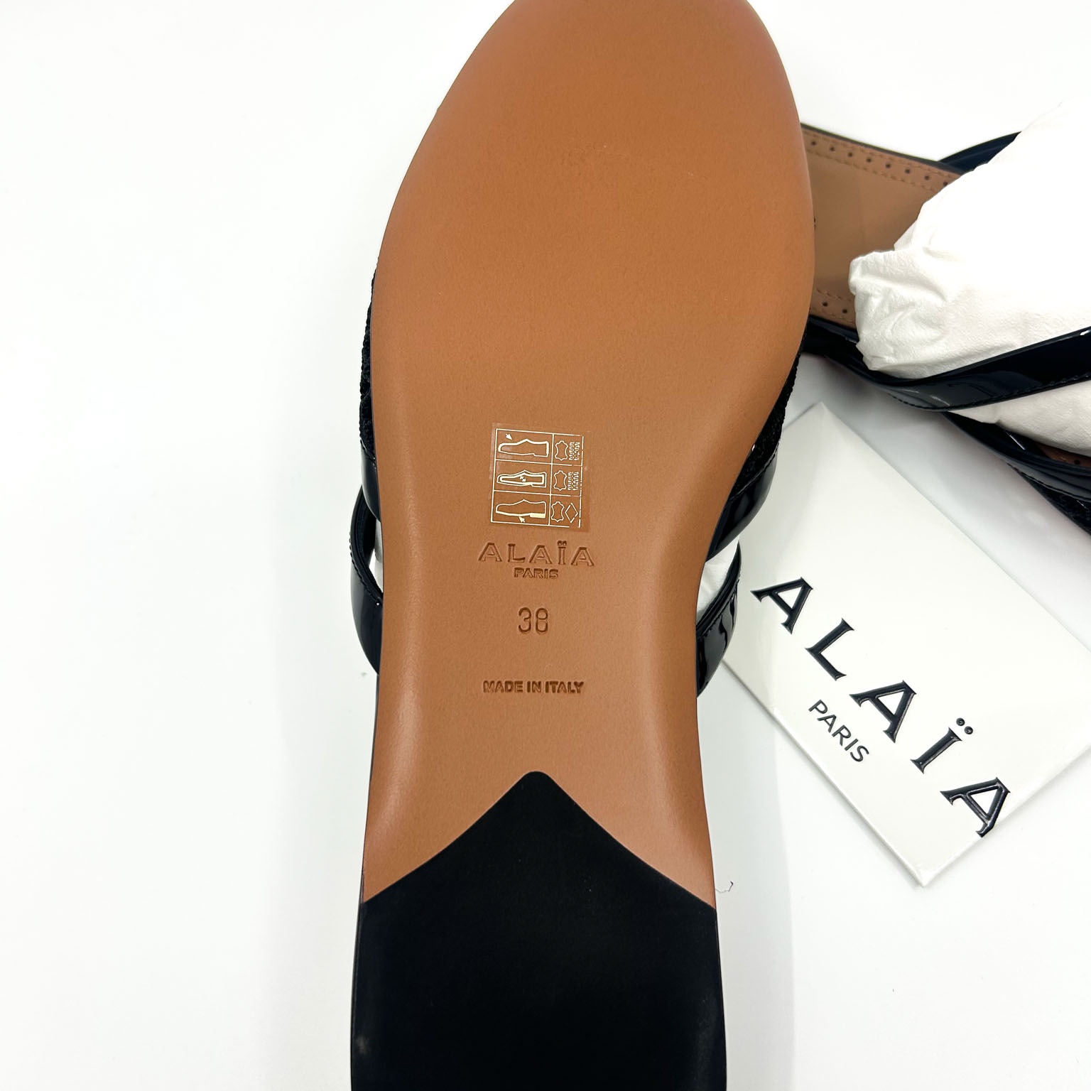 (W) Alaia Fishnet Infradito Flat Mule Black 착용 스타일 - 3