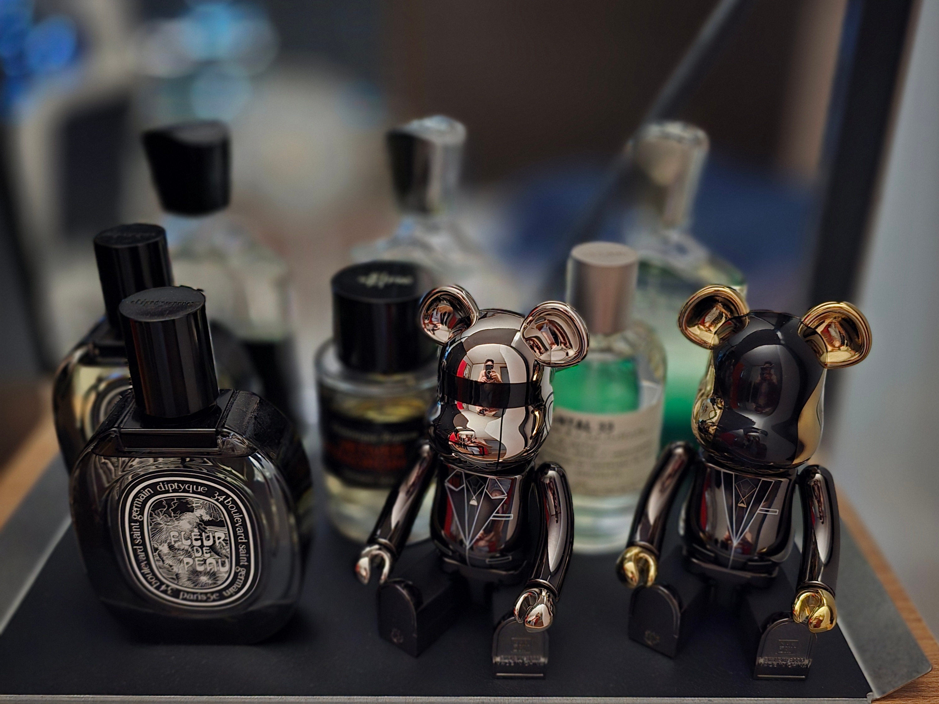 Bearbrick x Daft Punk Random Access Memories Superalloy Ver. 2 Pack 200%, Creed Aventus Eau De Parfum 100ml 착용 스타일 - 2