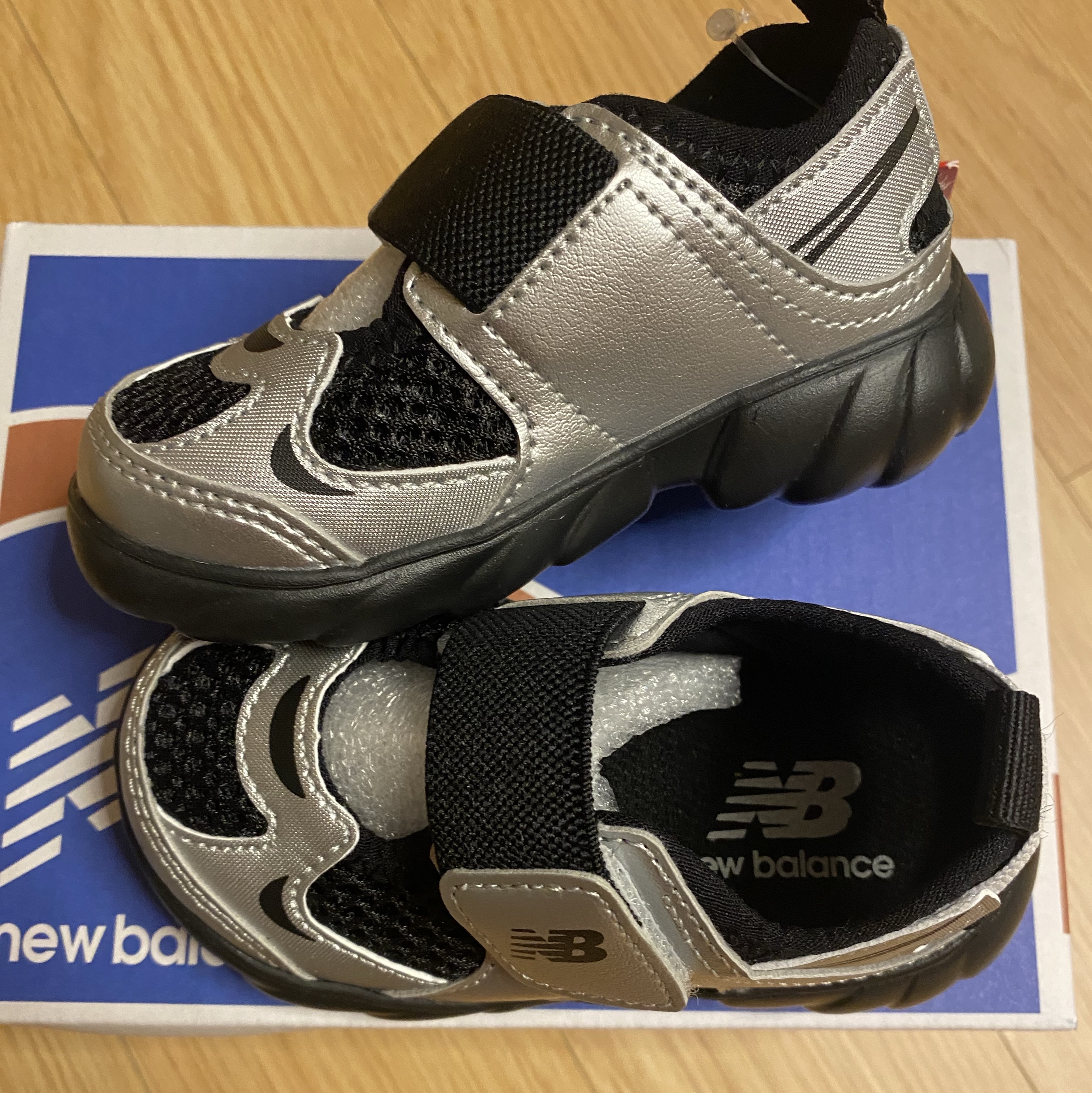 (TD) New Balance Freedle 920 Sandal Gray 착용 스타일