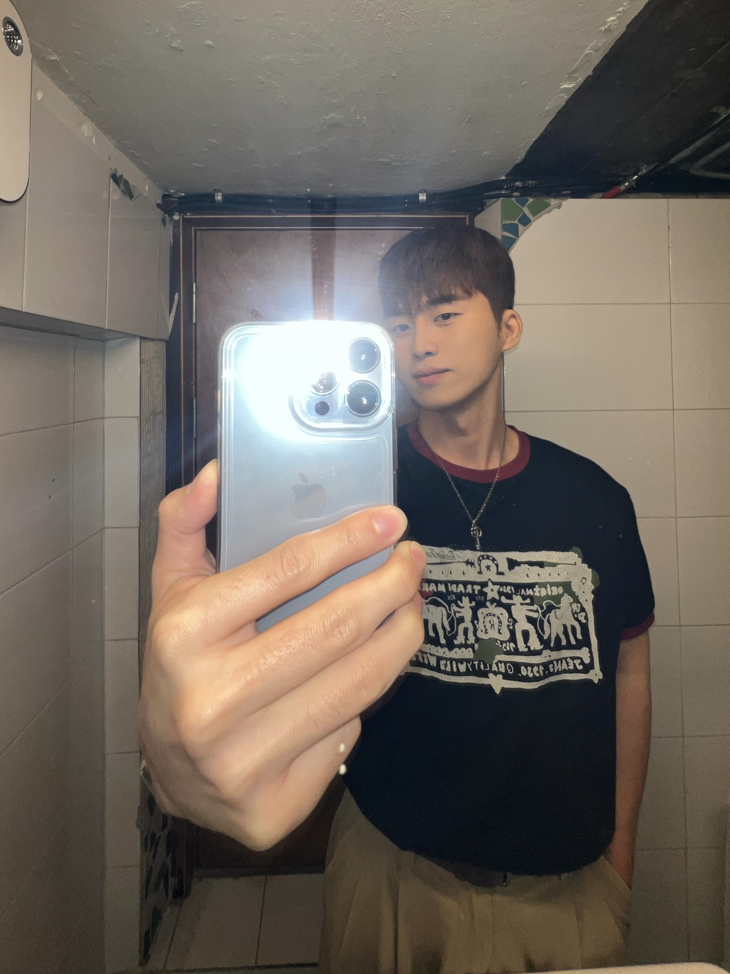 [KREAM 단독] Thevinylhouse Cowboy Pictogram Ringer Tee Black 착용 스타일 - 5