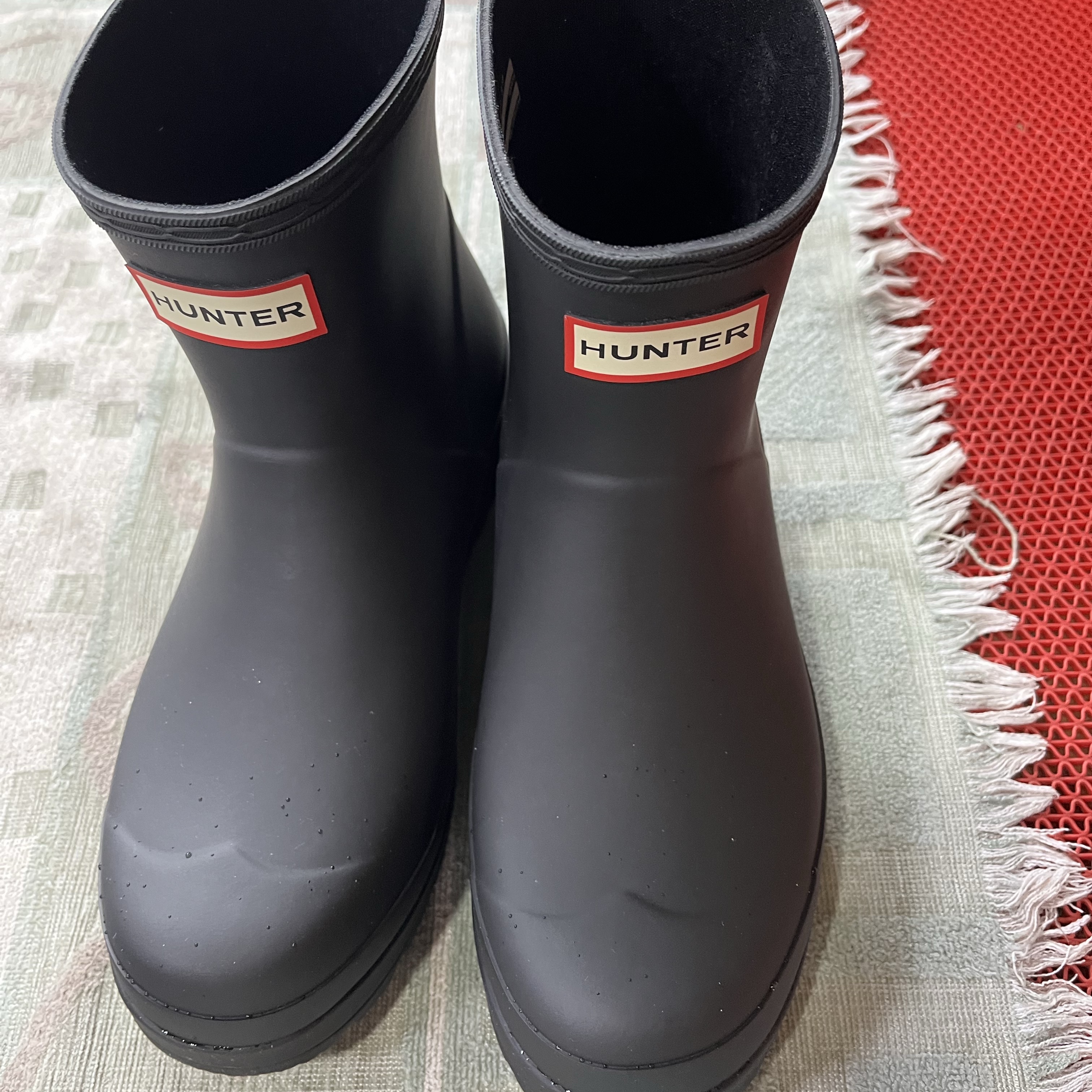 (W) Hunter Play Short Rain Boots Black 착용 스타일