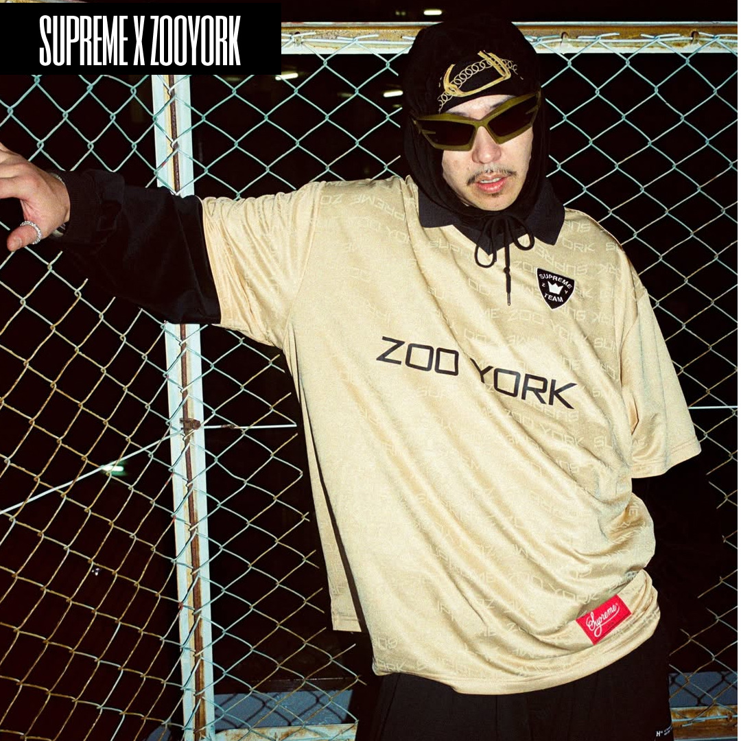 Supreme x Zoo York Dynasty T-Shirt Black - 25SS, Supreme x Zoo York Soccer Jersey Navy - 25SS 착용 스타일 - 2