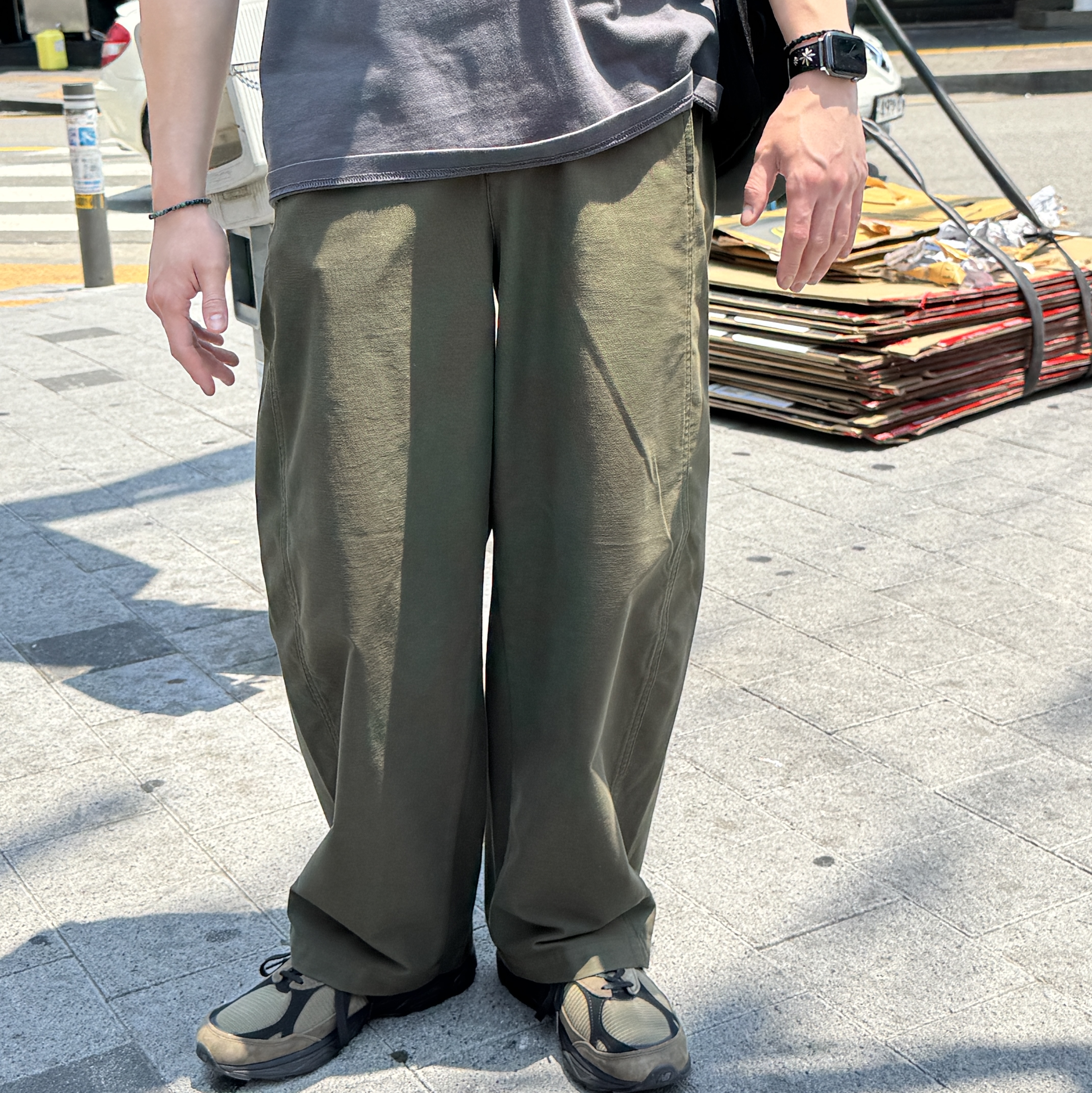 New Balance x JJJJound 990v3 Brown Black 착용 스타일