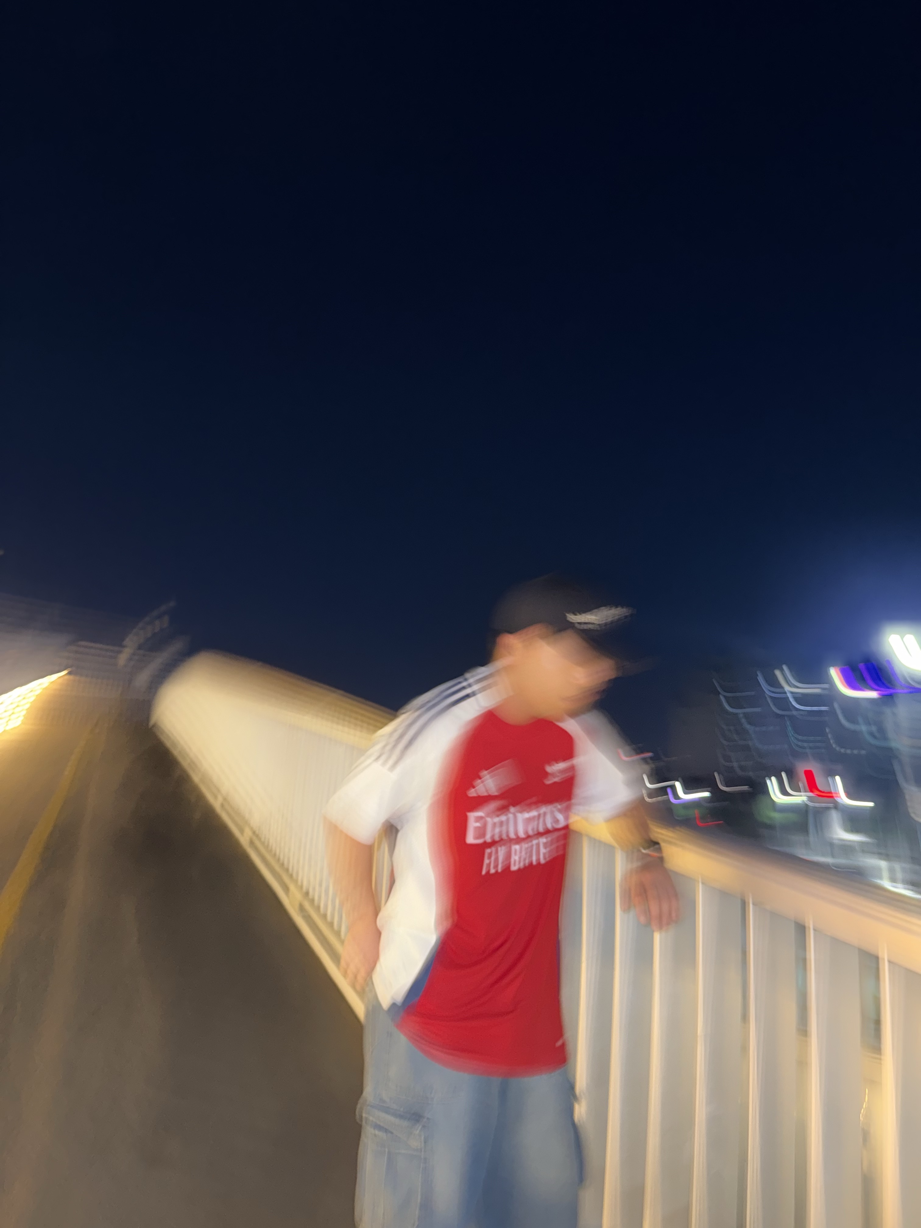 Adidas Arsenal 2024/25 Home Jersey Better Scarlet White - KR Sizing (Non Marking Ver.), Nike Zoom Vomero 5 PRM Light Iron Ore and Flat Fewter 착용 스타일 - 3