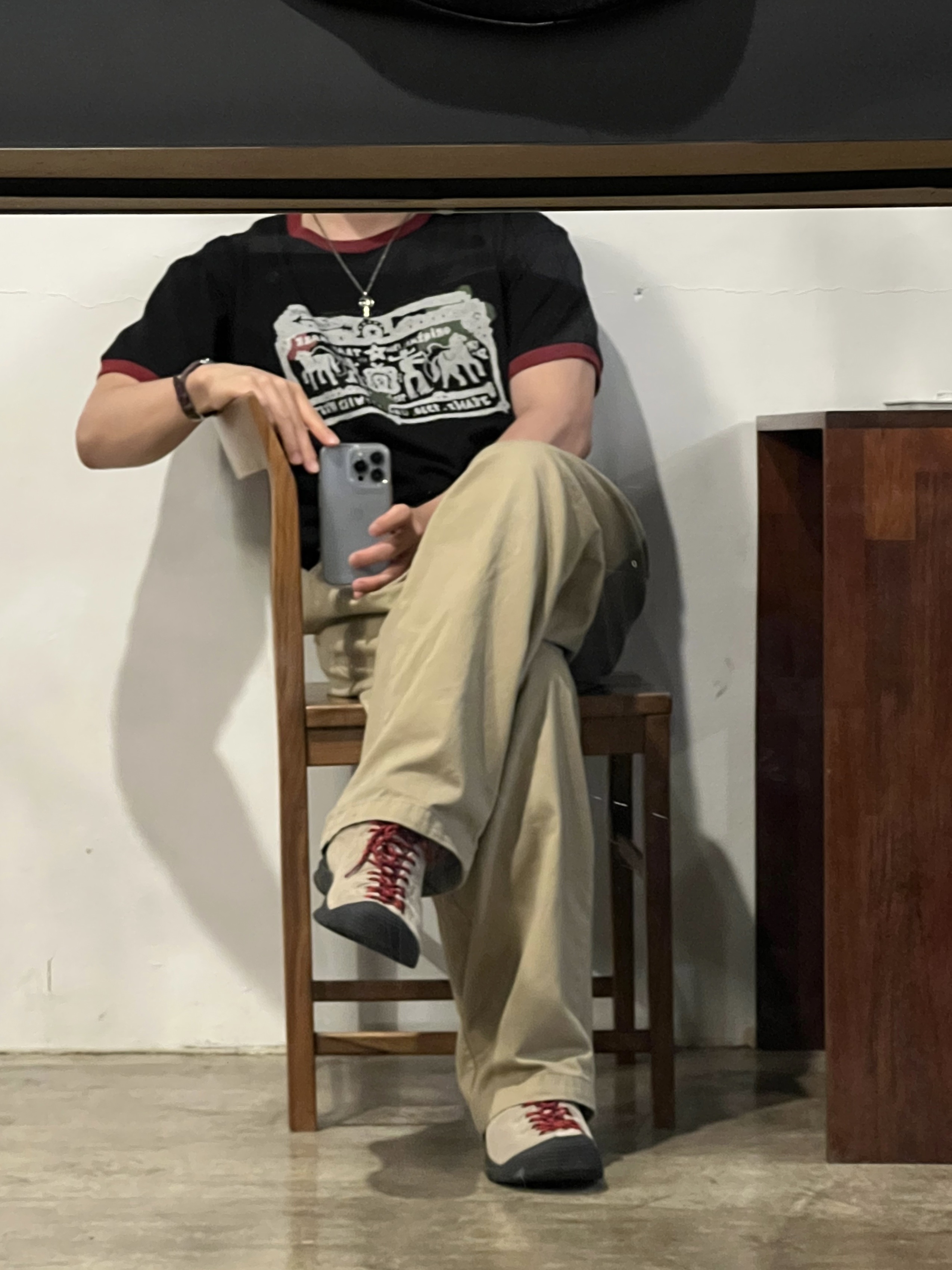 [KREAM 단독] Thevinylhouse Cowboy Pictogram Ringer Tee Black 착용 스타일 - 4