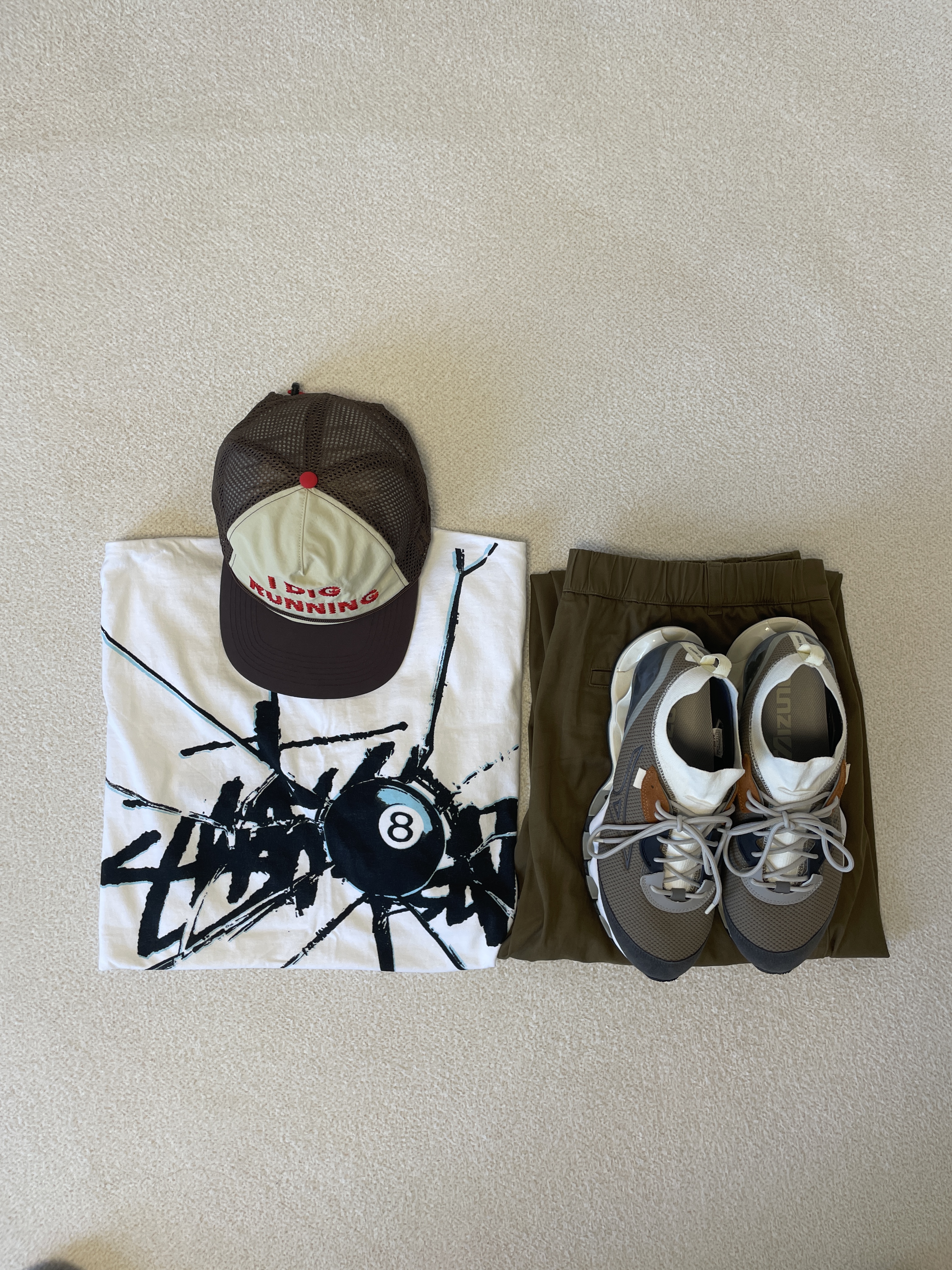 Mizuno Wave Prophecy Beta Fallen Rock, Alex Zono I Dig Running Trucker Hat OG Brown 착용 스타일 - 1